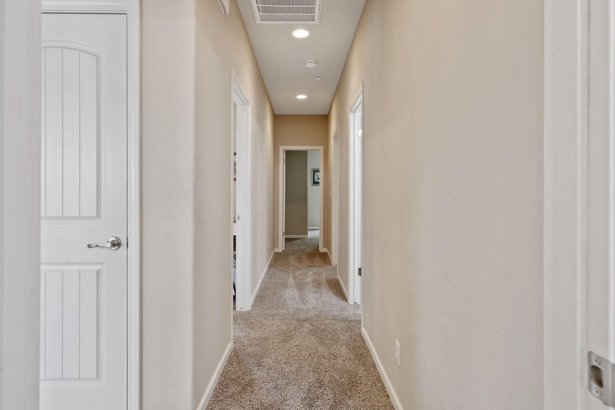 3316 Tradewinds Ave, Tulare, CA 93274