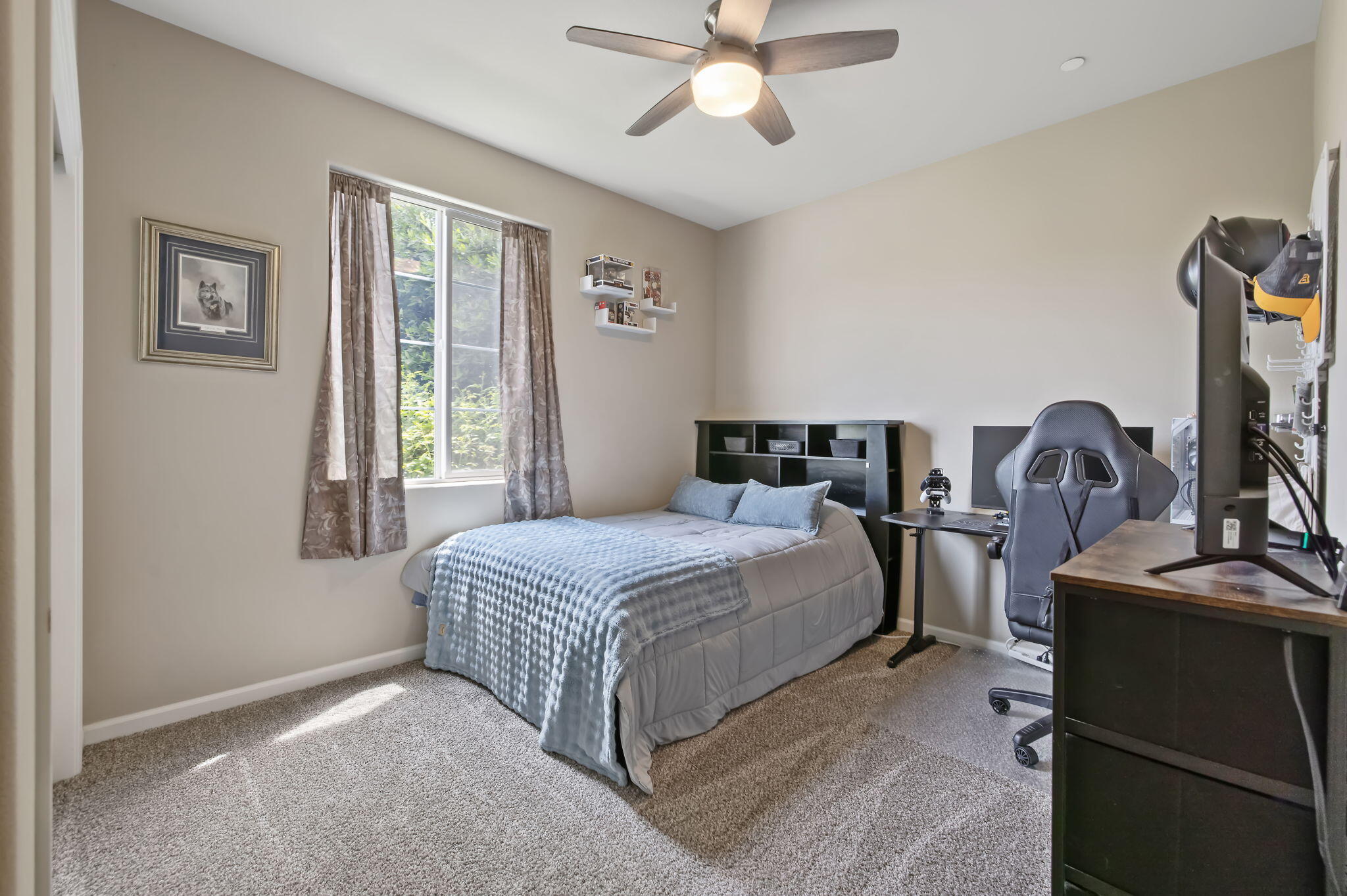 3316 Tradewinds Ave, Tulare, CA 93274