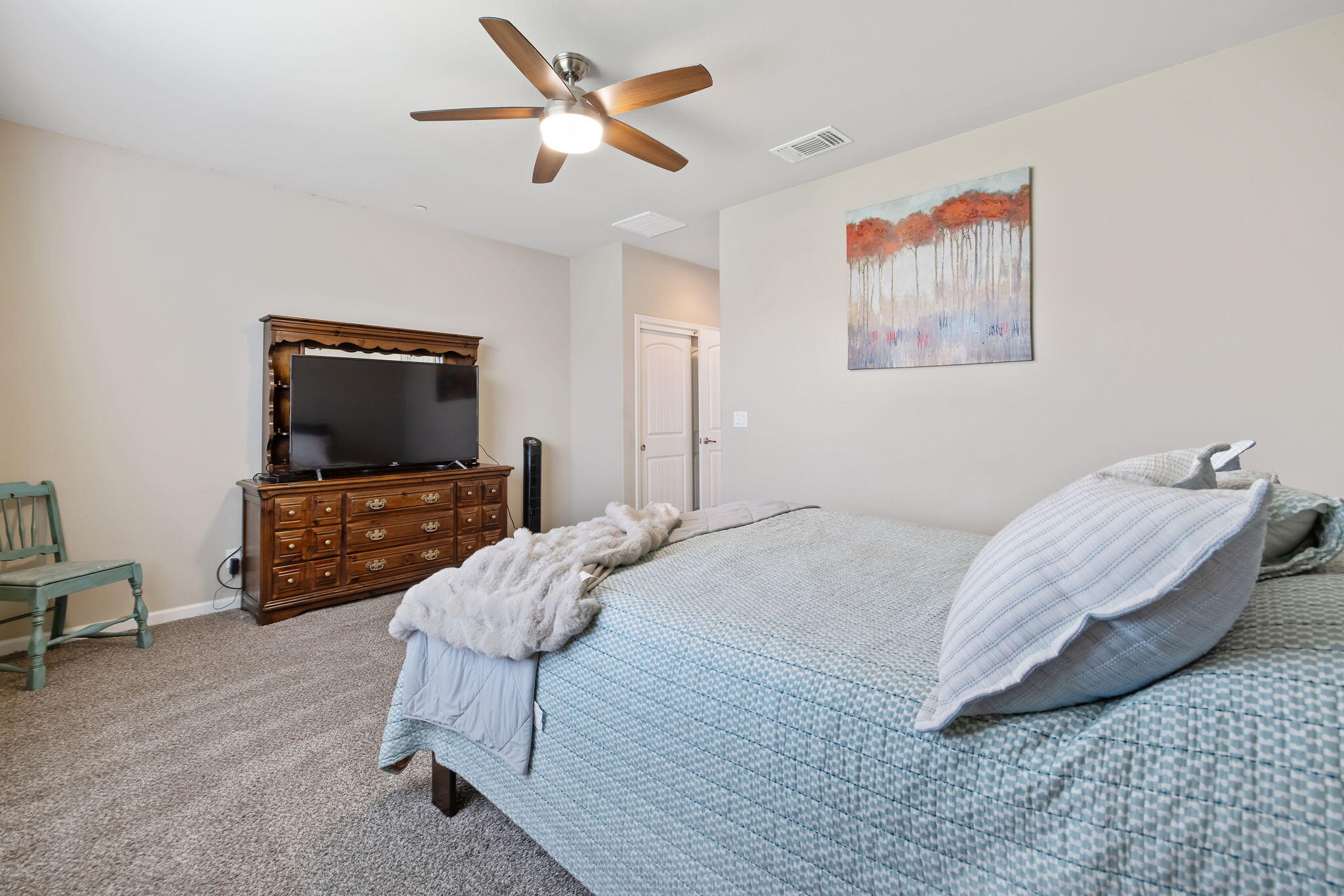 3316 Tradewinds Ave, Tulare, CA 93274