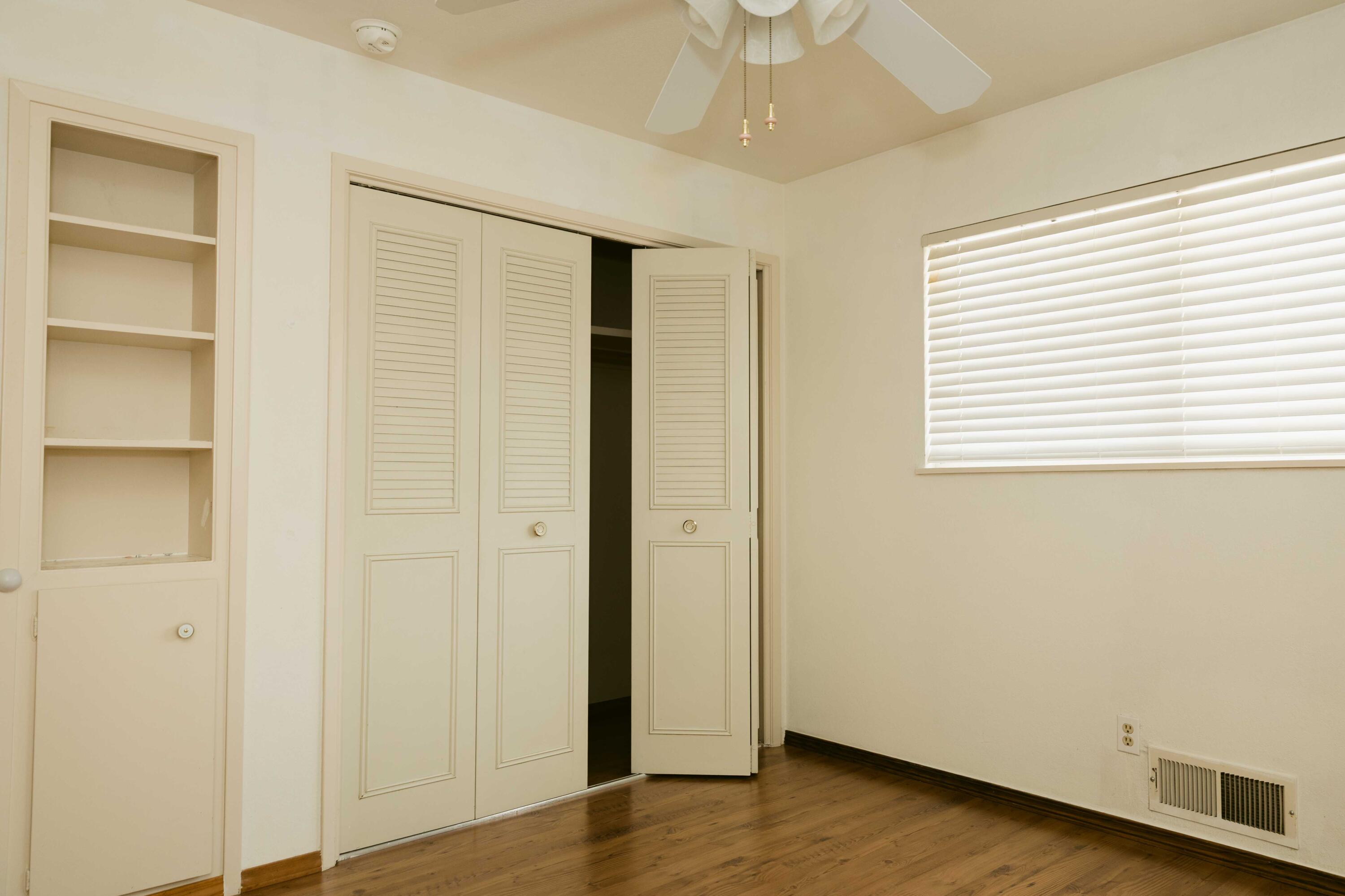 132 E Gannon Dr, Tulare, CA 93274