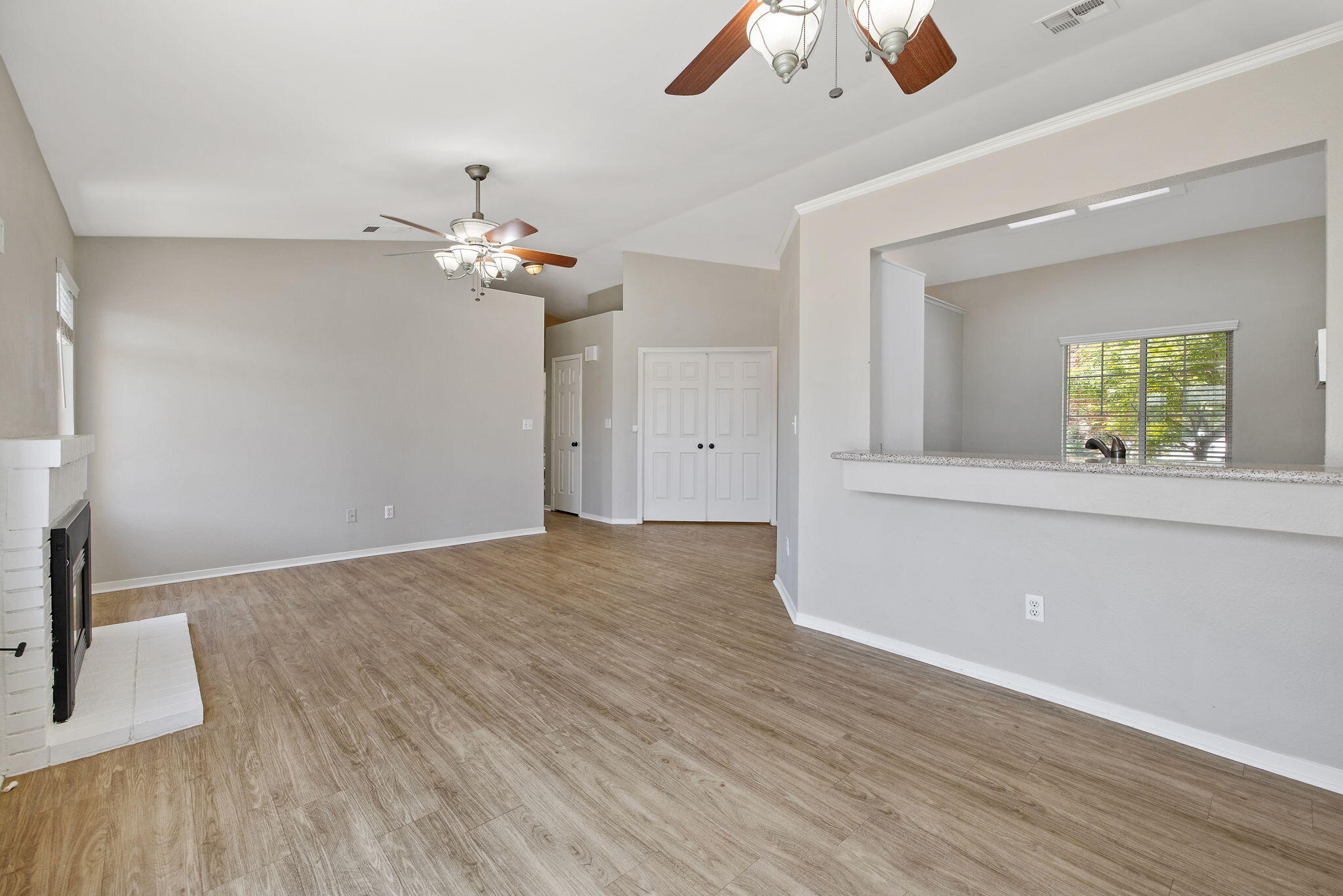 5335 W Monte Vista Ave, Visalia, CA 93277