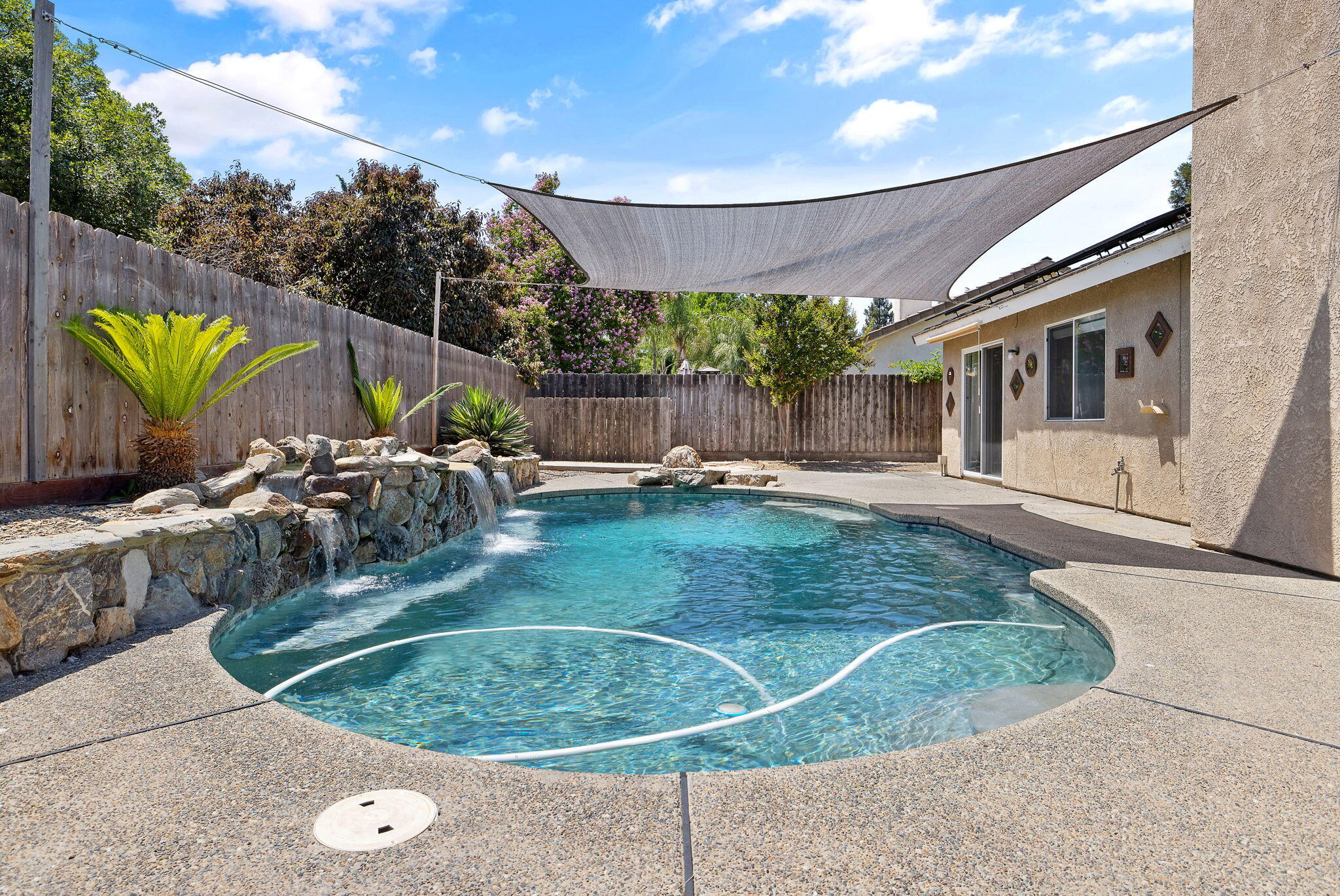5335 W Monte Vista Ave, Visalia, CA 93277