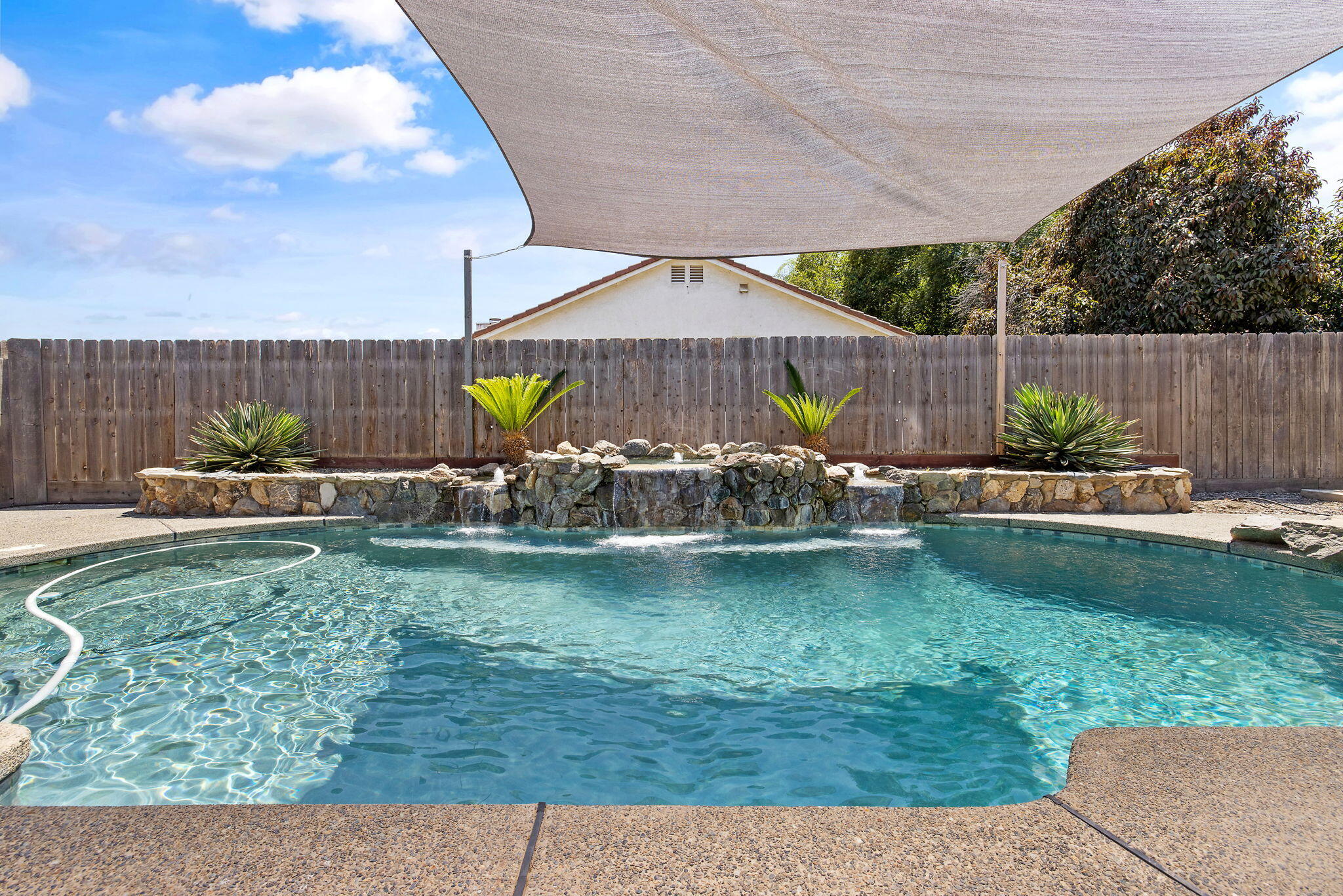 5335 W Monte Vista Ave, Visalia, CA 93277