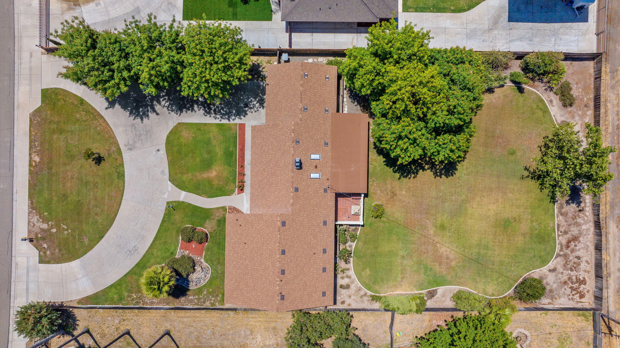 8640 12th Ave, Hanford, CA 93230
