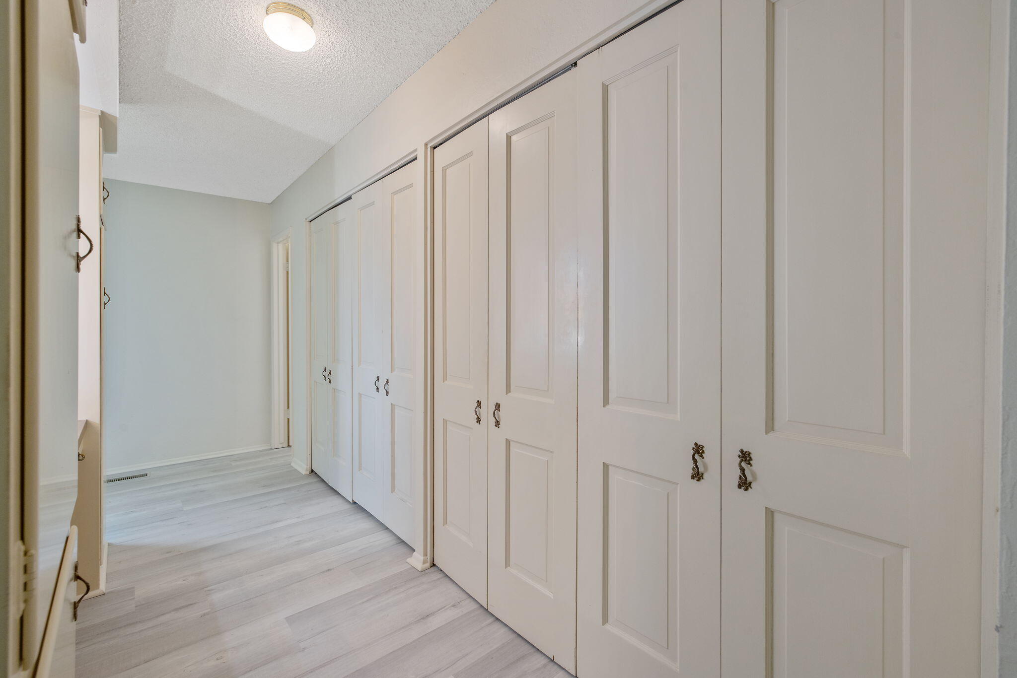 8640 12th Ave, Hanford, CA 93230