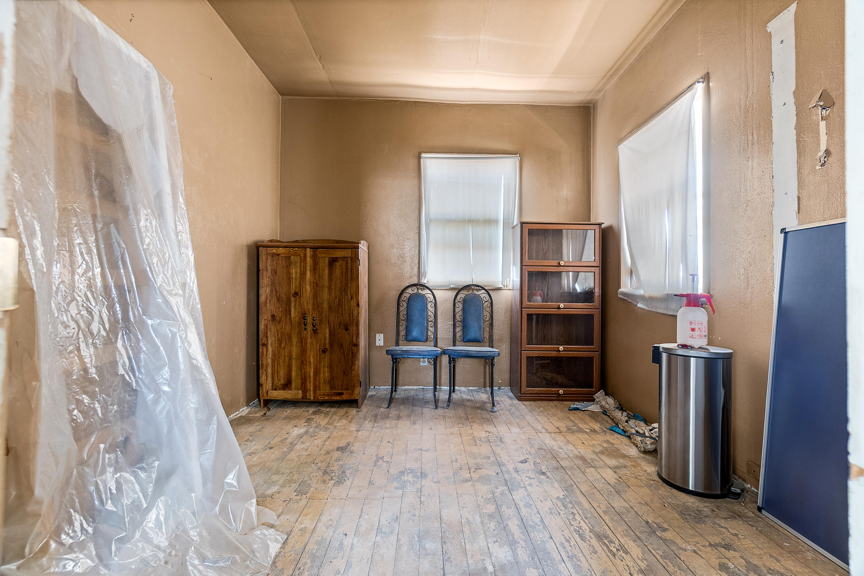 826 Kimball Ln, Hanford, CA 93230