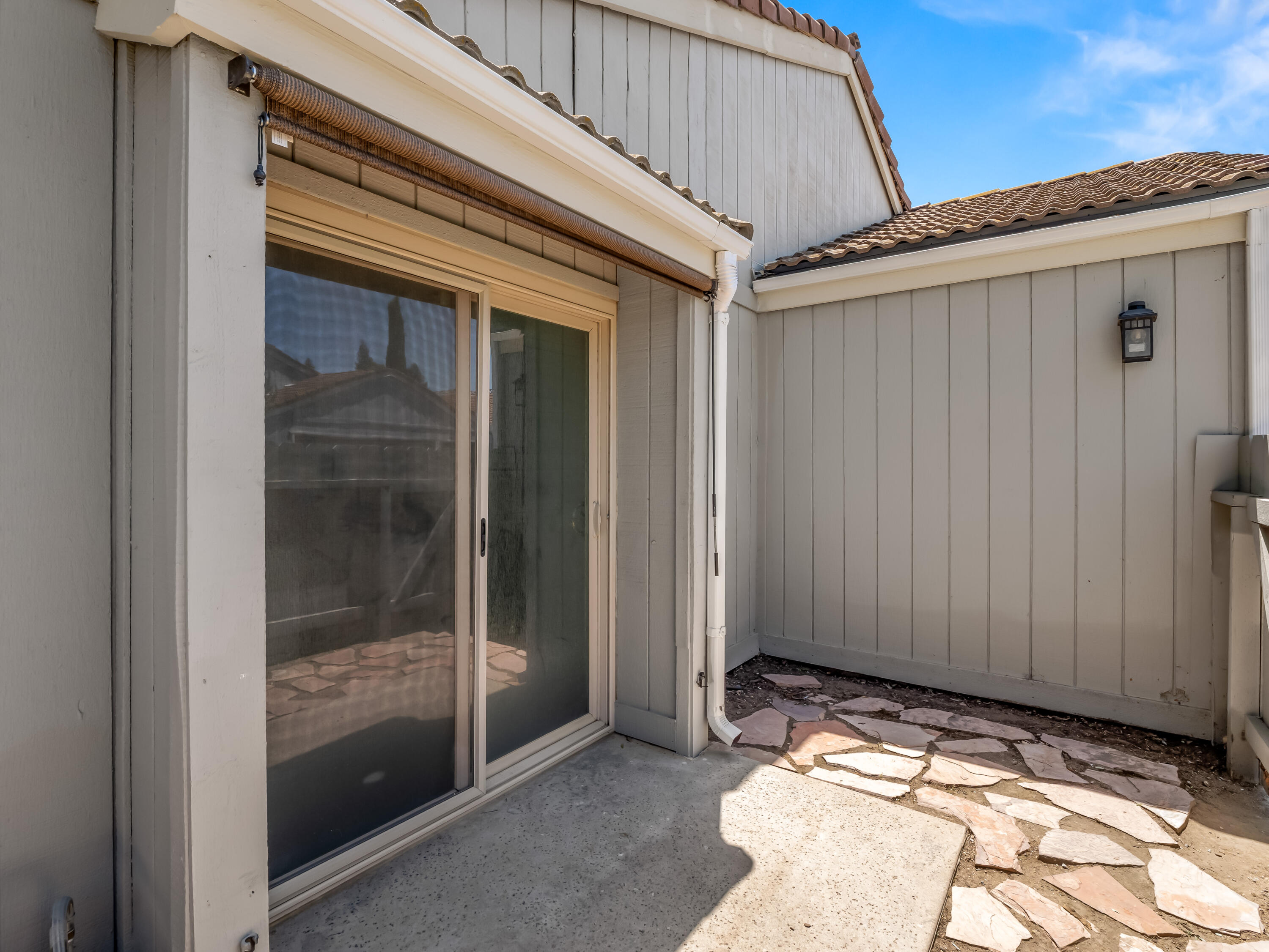 1872 Cougar Ln, Clovis, CA 93611