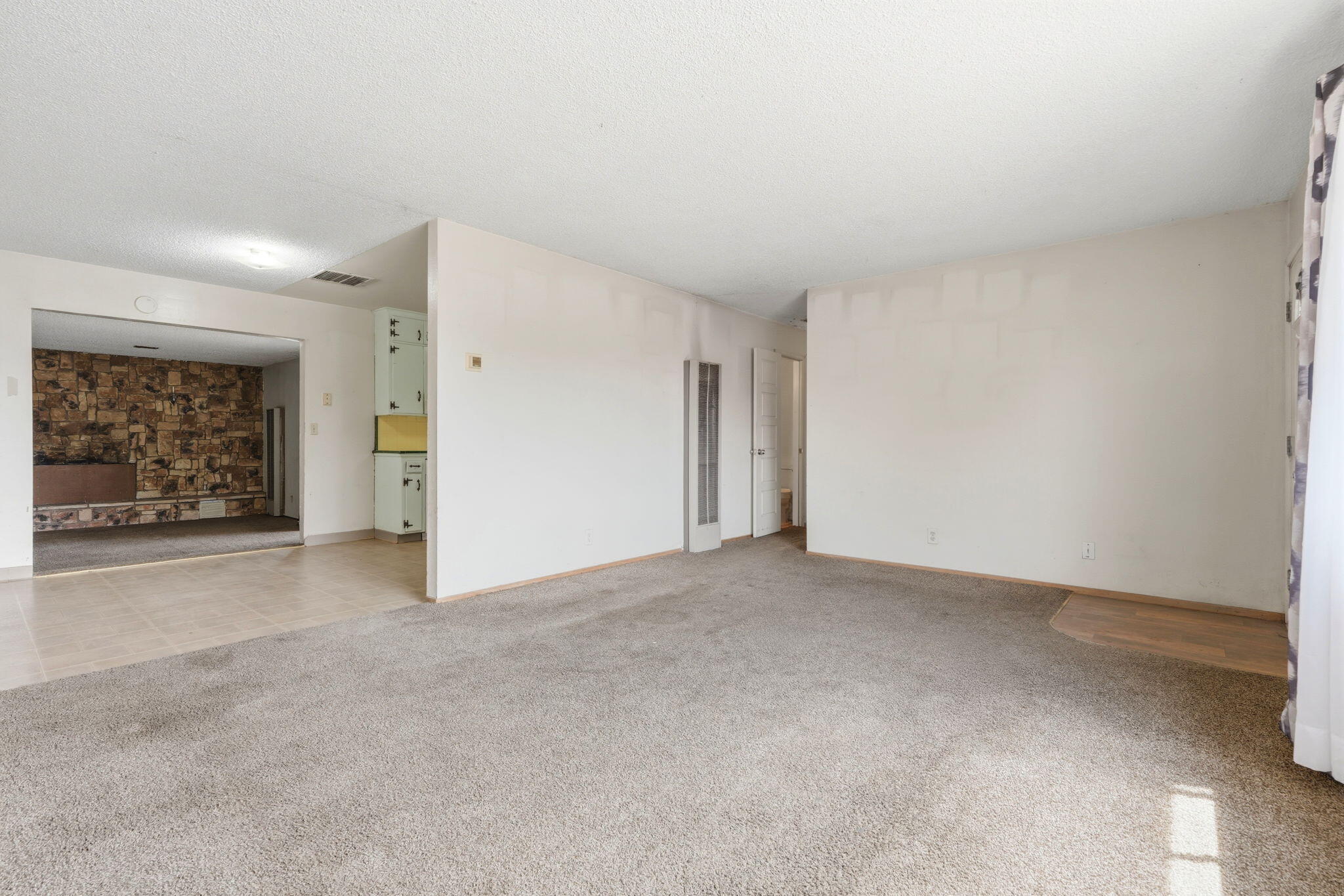 840 Laurel Ave, Lindsay, CA 93247