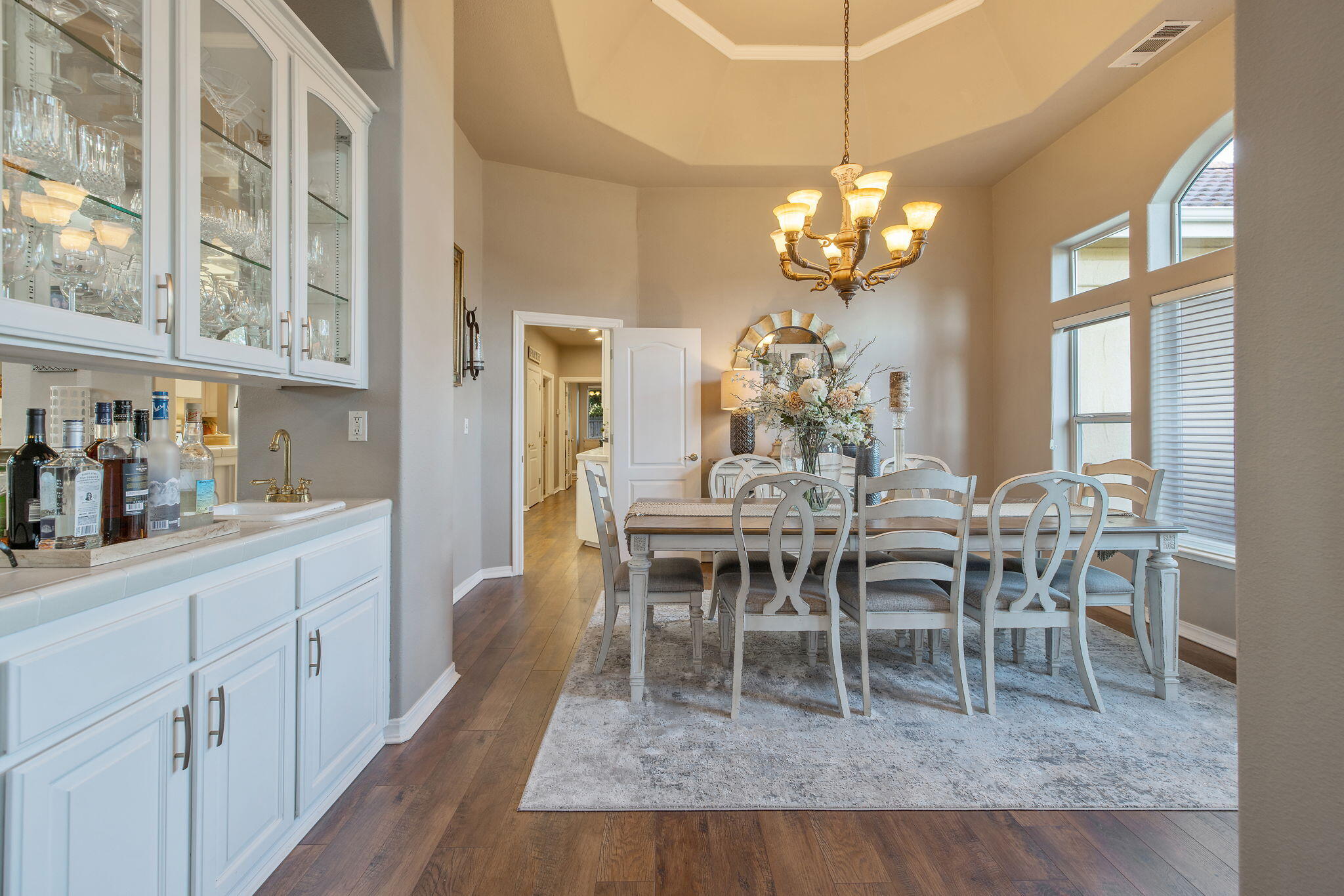 6614 W Vassar Ave, Visalia, CA 93277