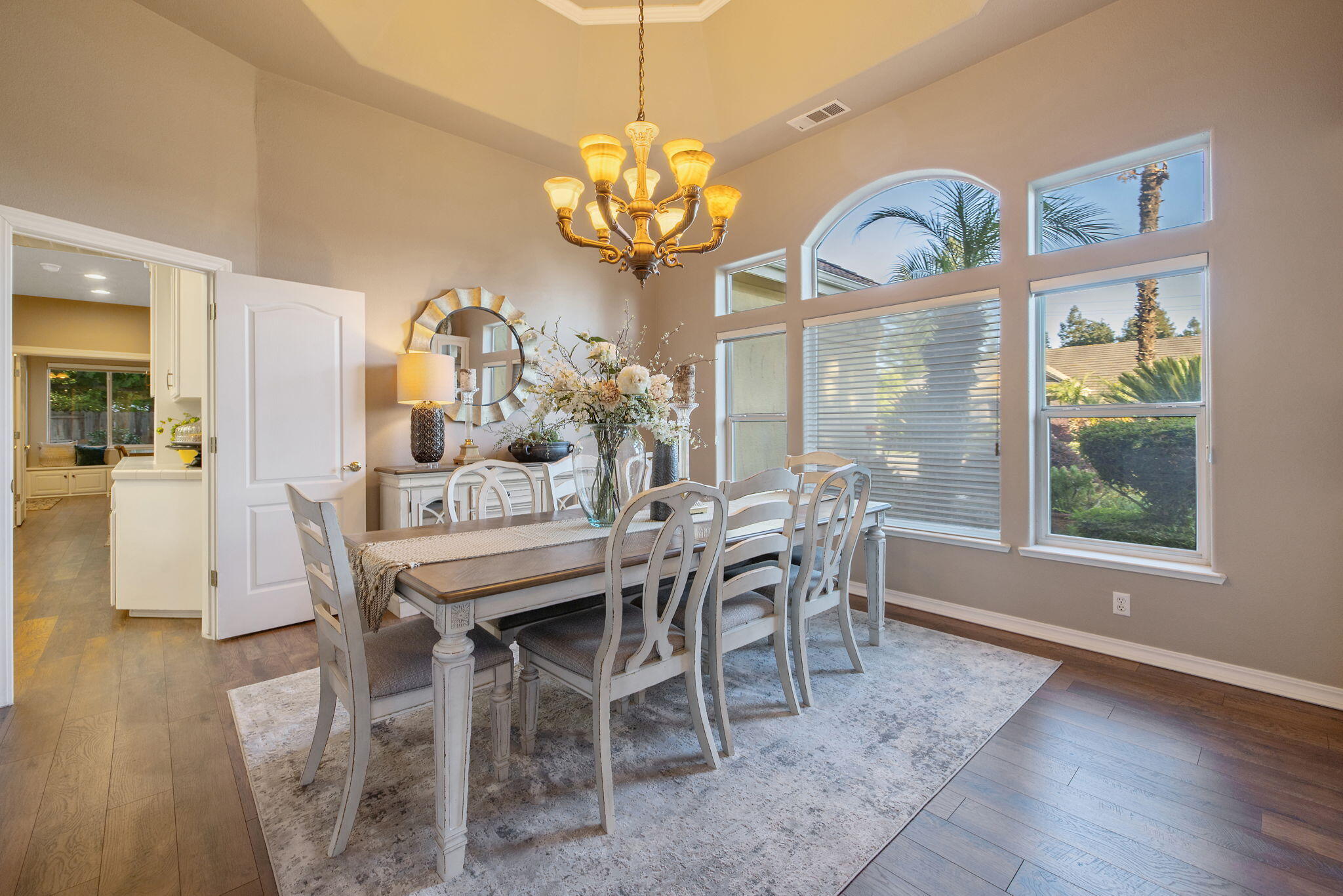 6614 W Vassar Ave, Visalia, CA 93277