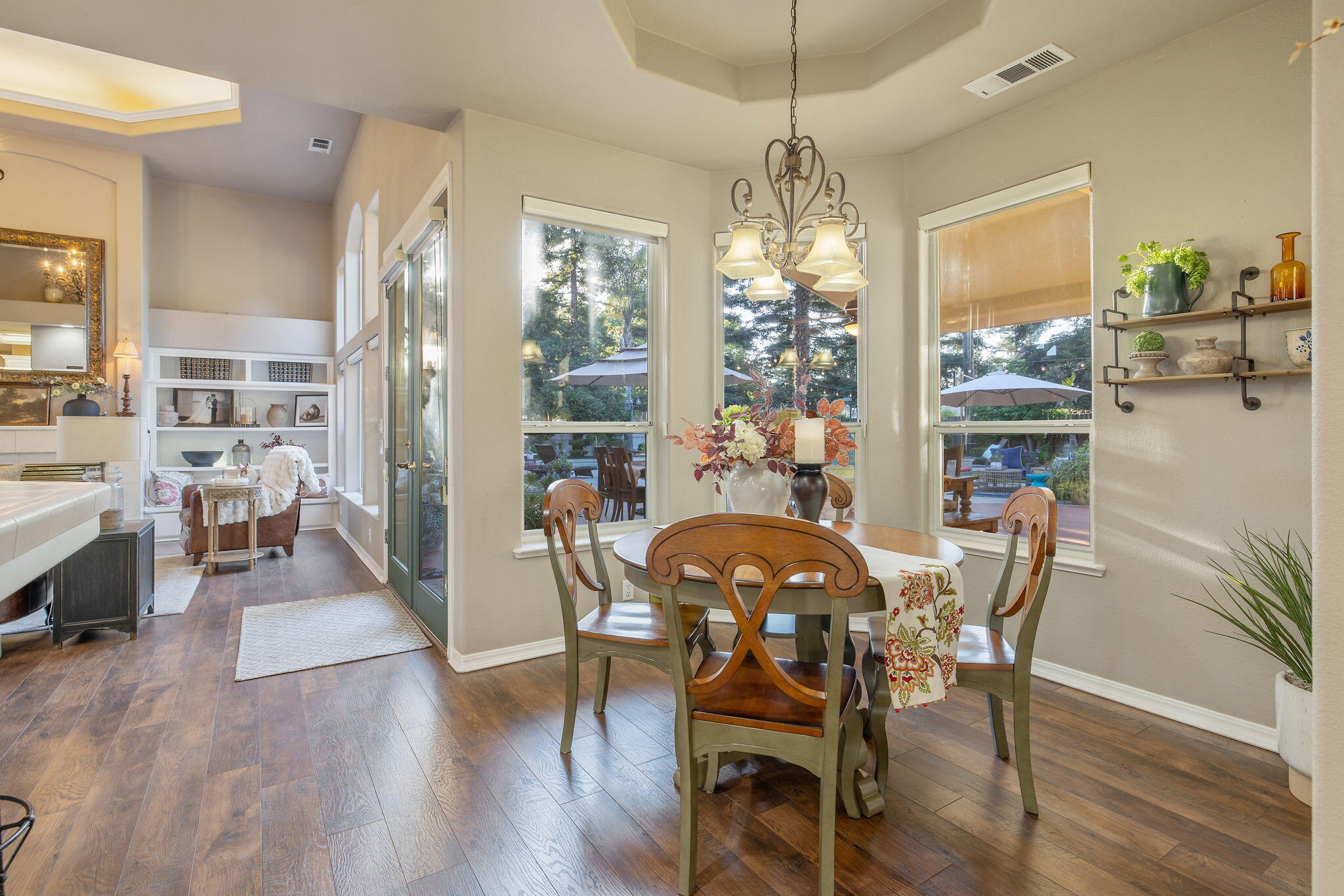 6614 W Vassar Ave, Visalia, CA 93277