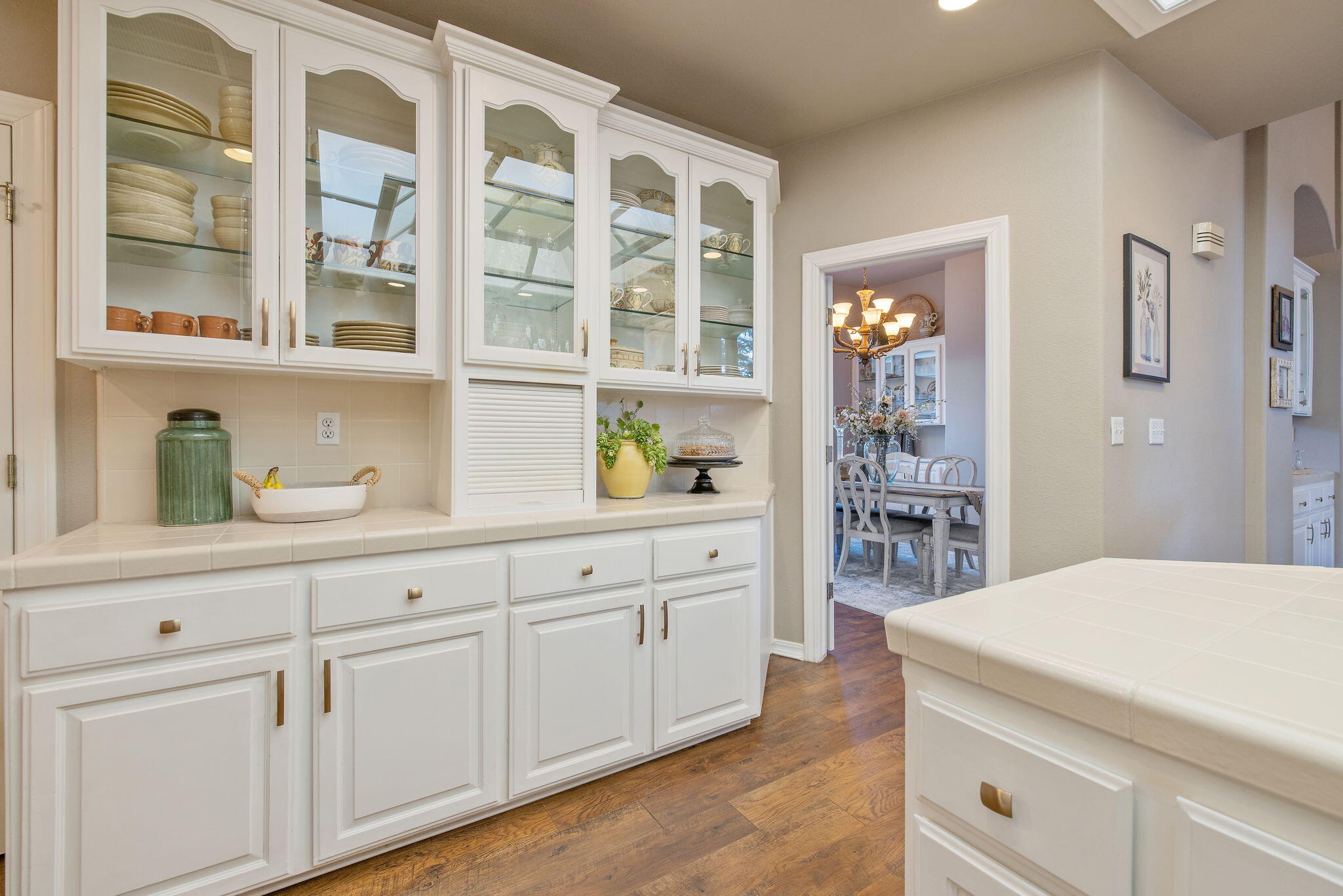 6614 W Vassar Ave, Visalia, CA 93277