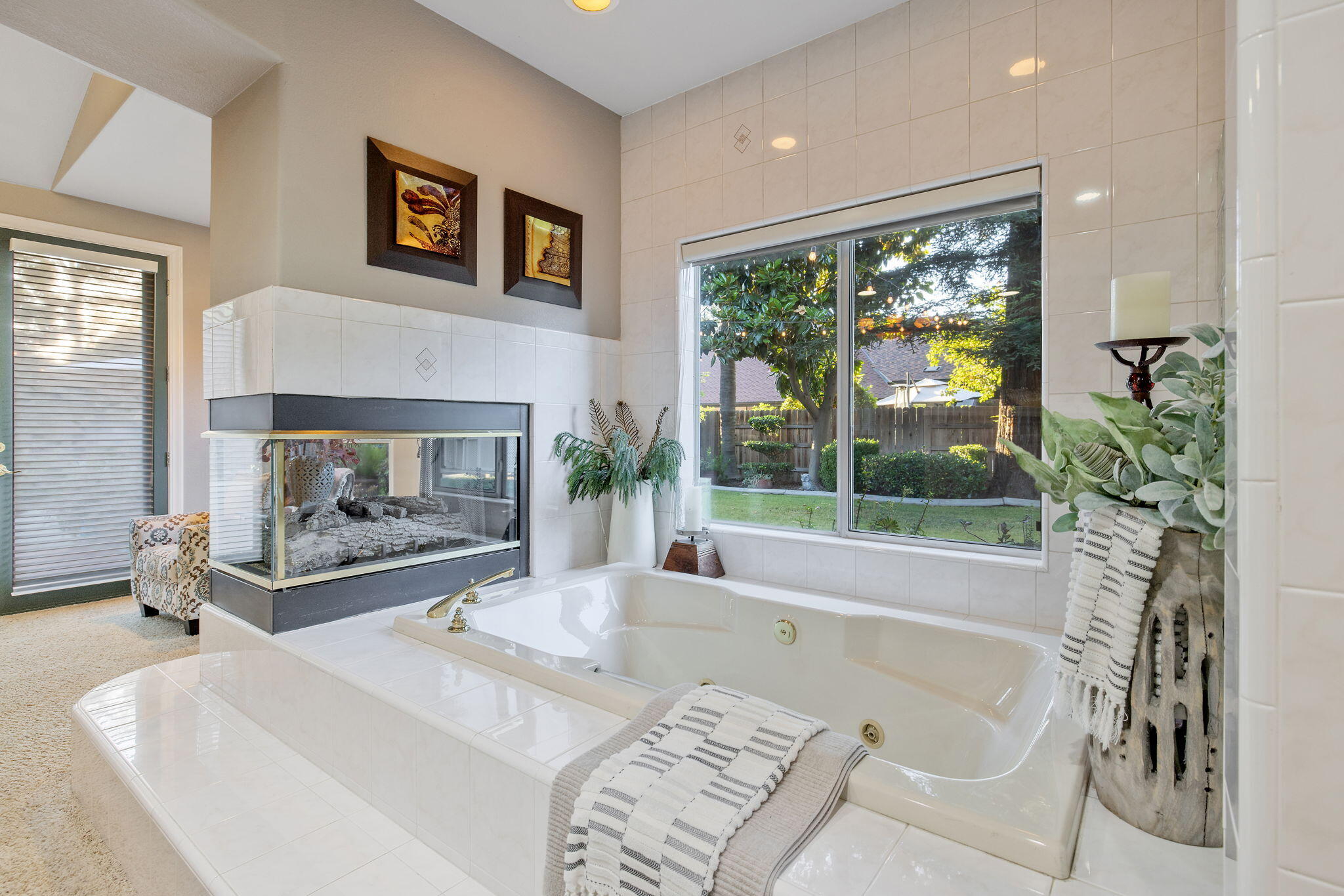 6614 W Vassar Ave, Visalia, CA 93277