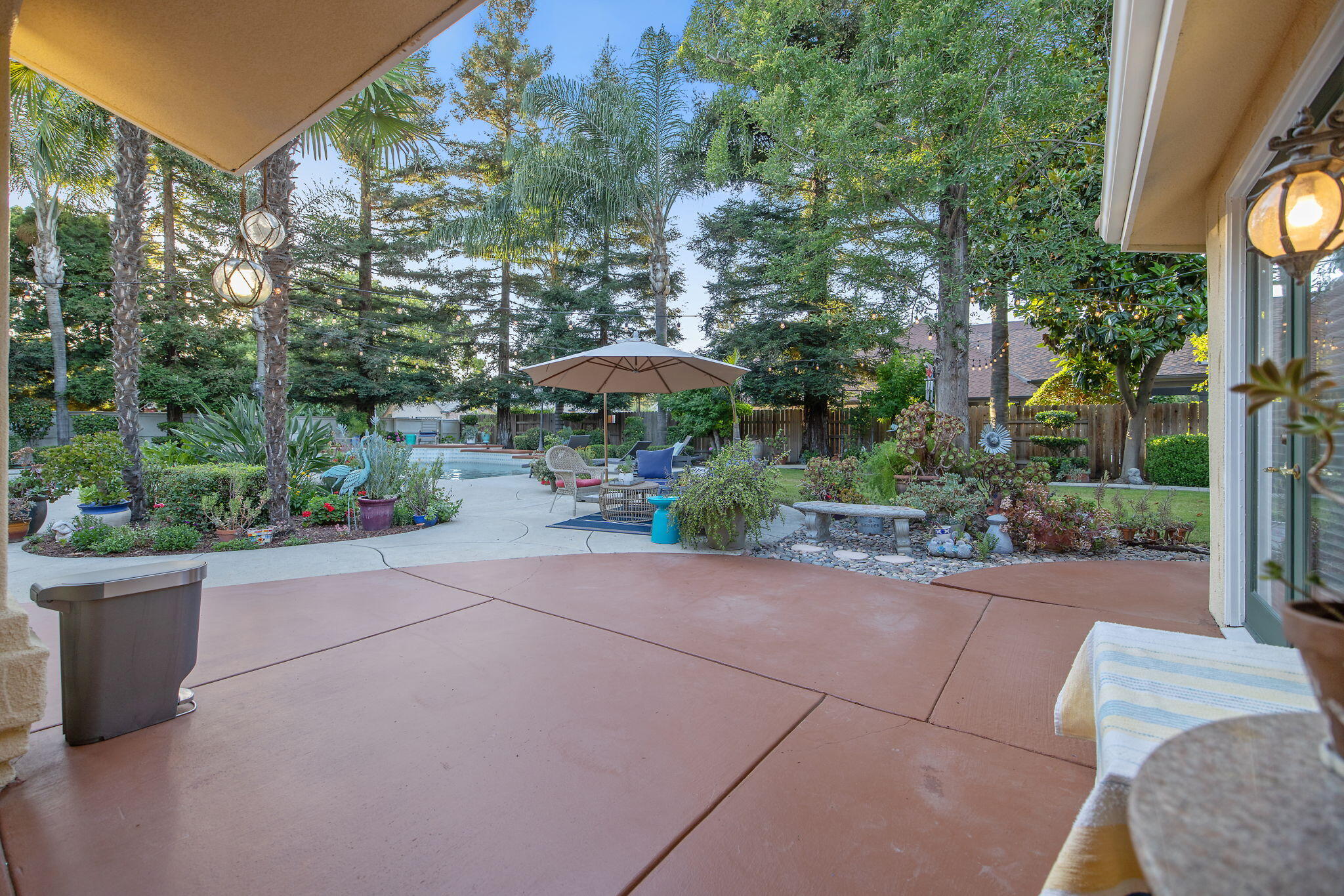 6614 W Vassar Ave, Visalia, CA 93277