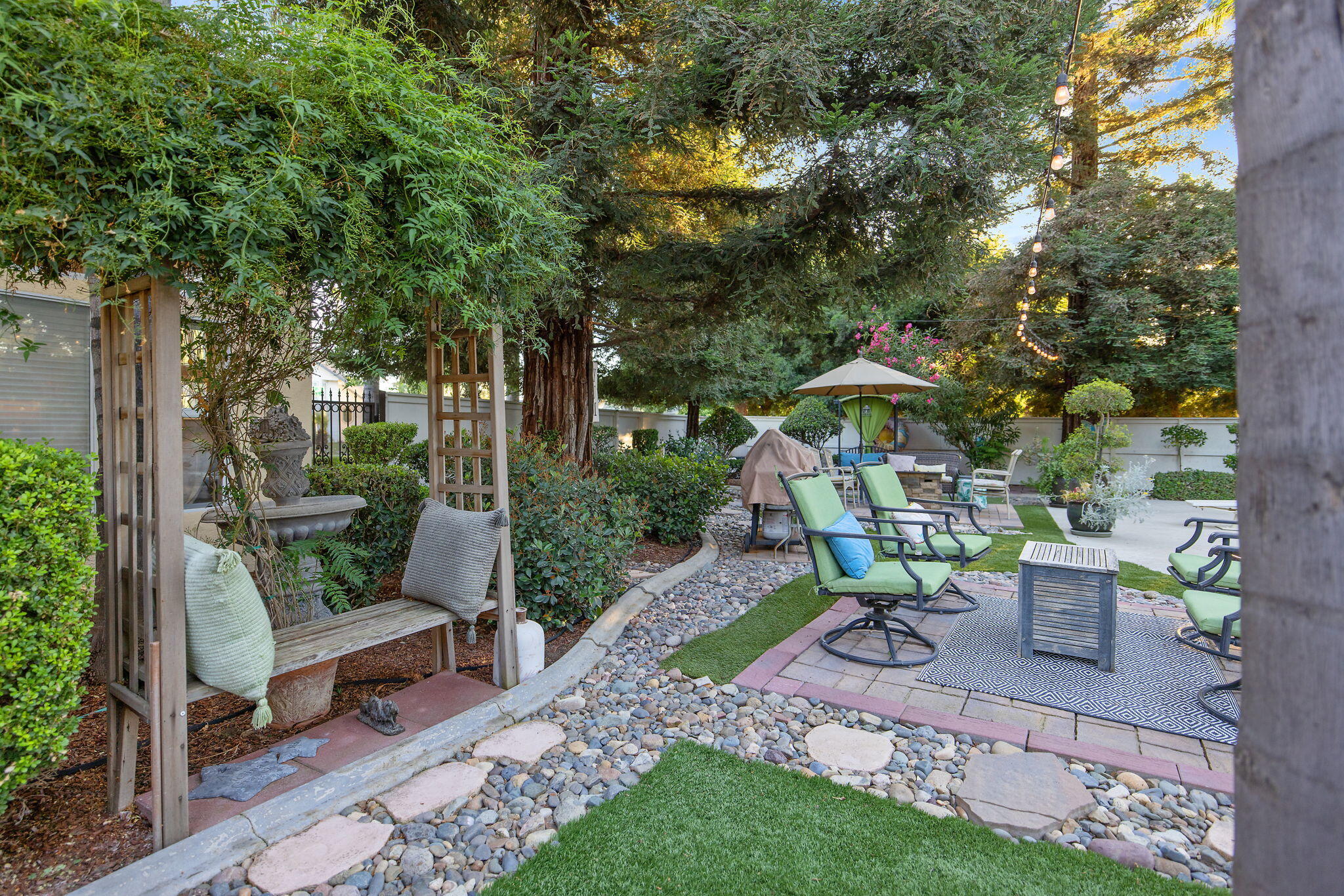 6614 W Vassar Ave, Visalia, CA 93277