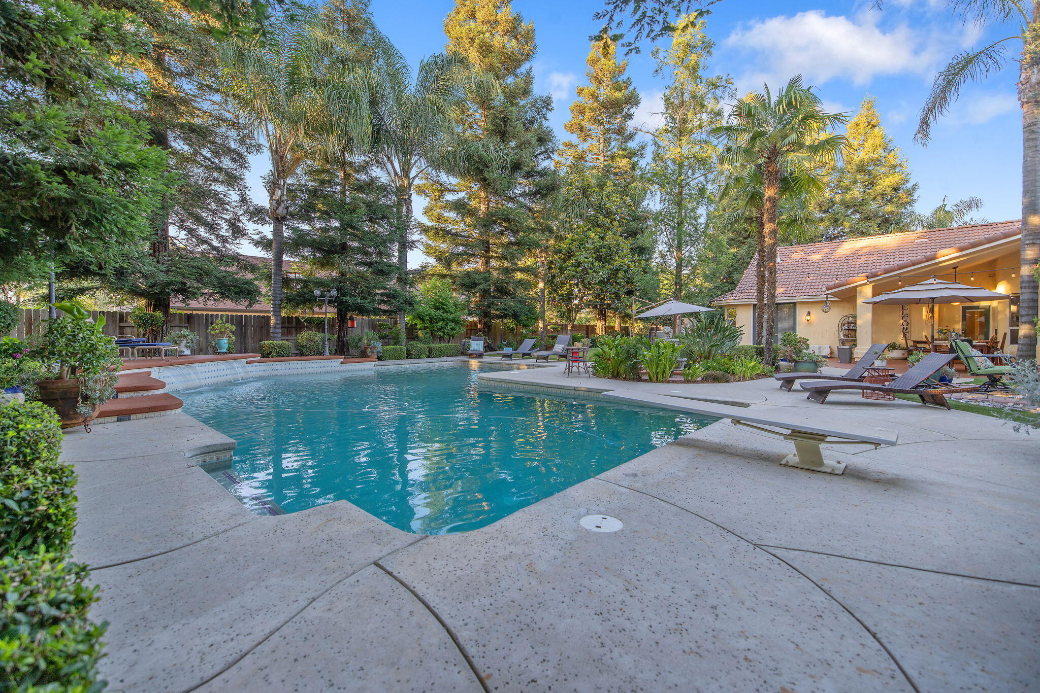 6614 W Vassar Ave, Visalia, CA 93277
