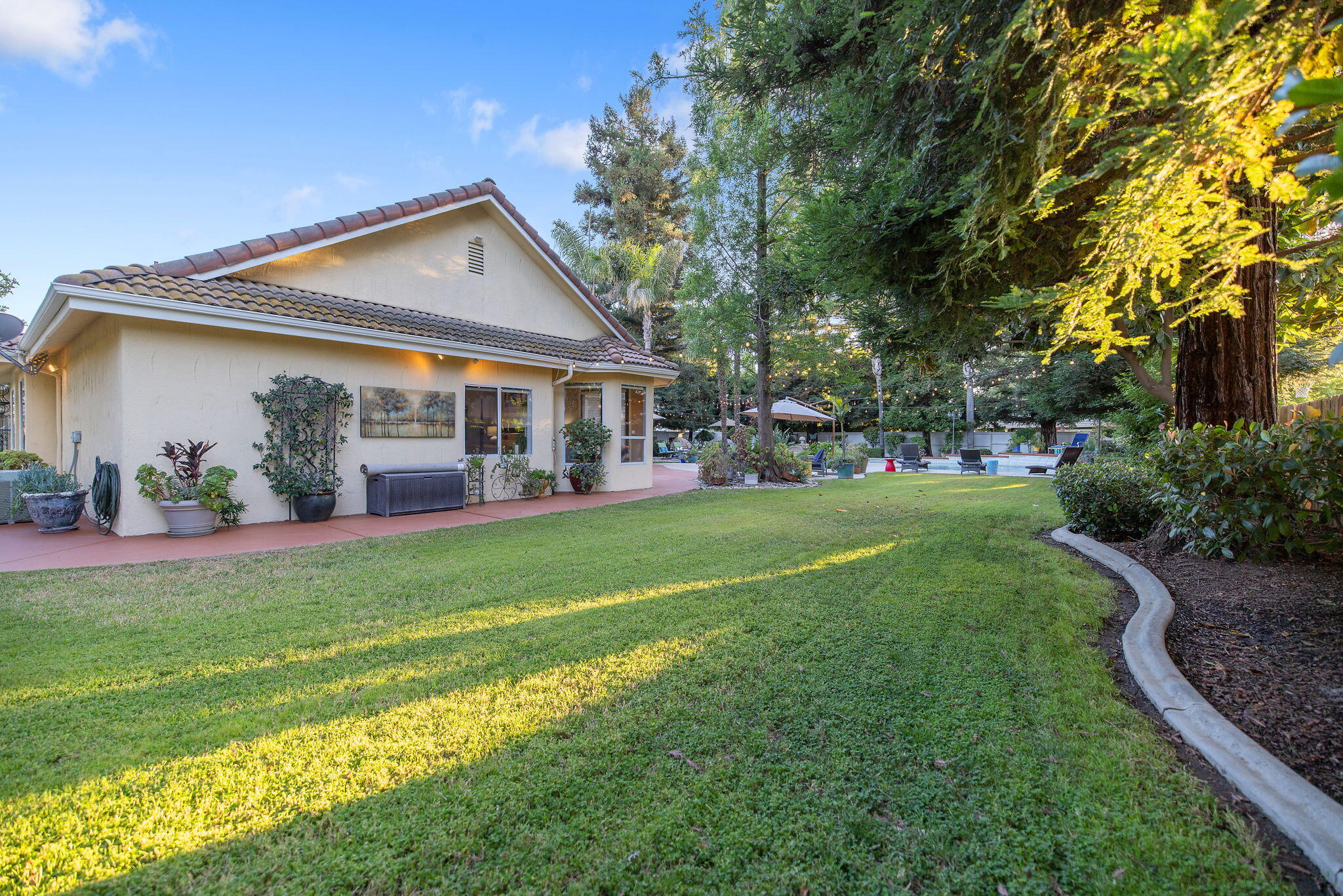 6614 W Vassar Ave, Visalia, CA 93277