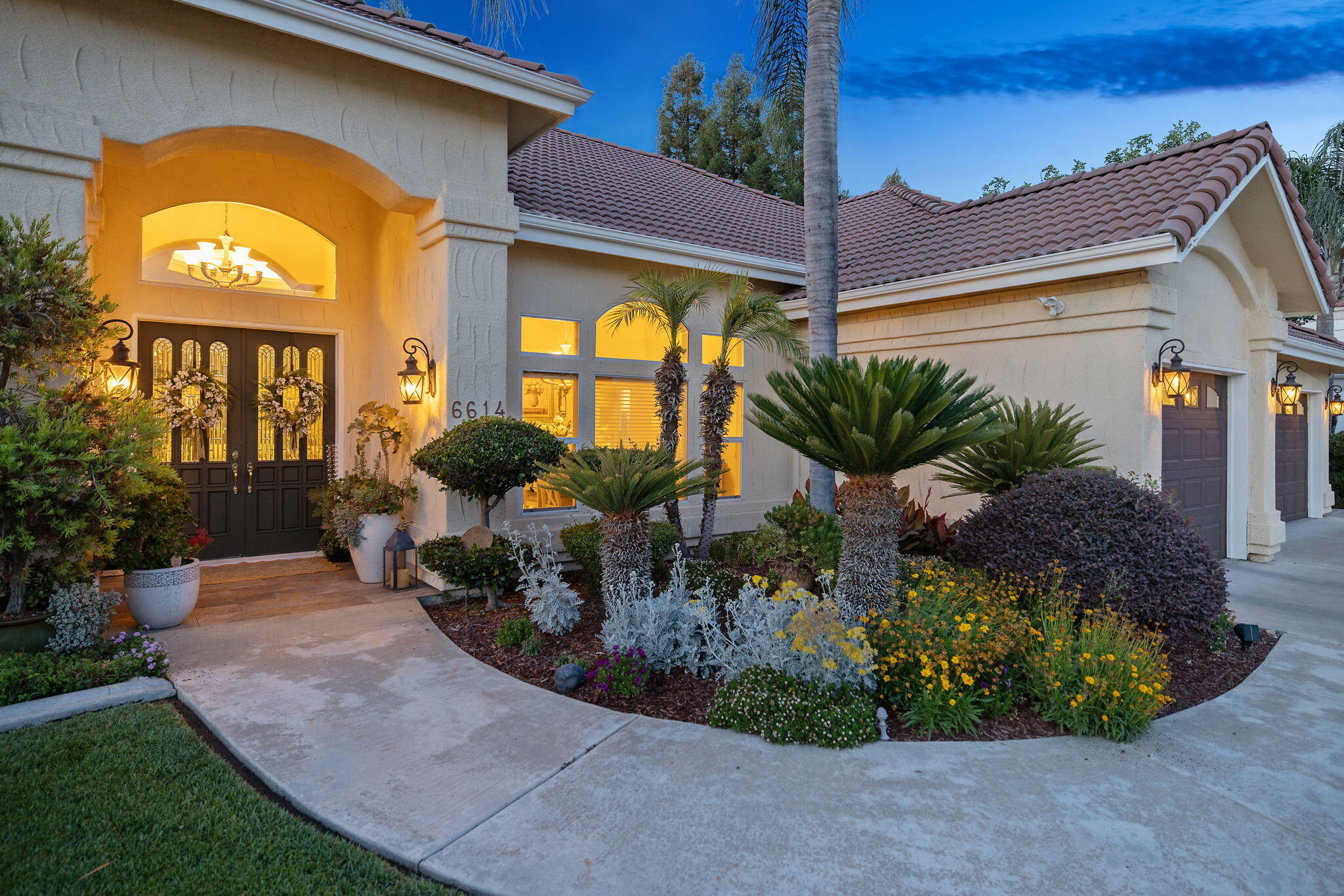 6614 W Vassar Ave, Visalia, CA 93277