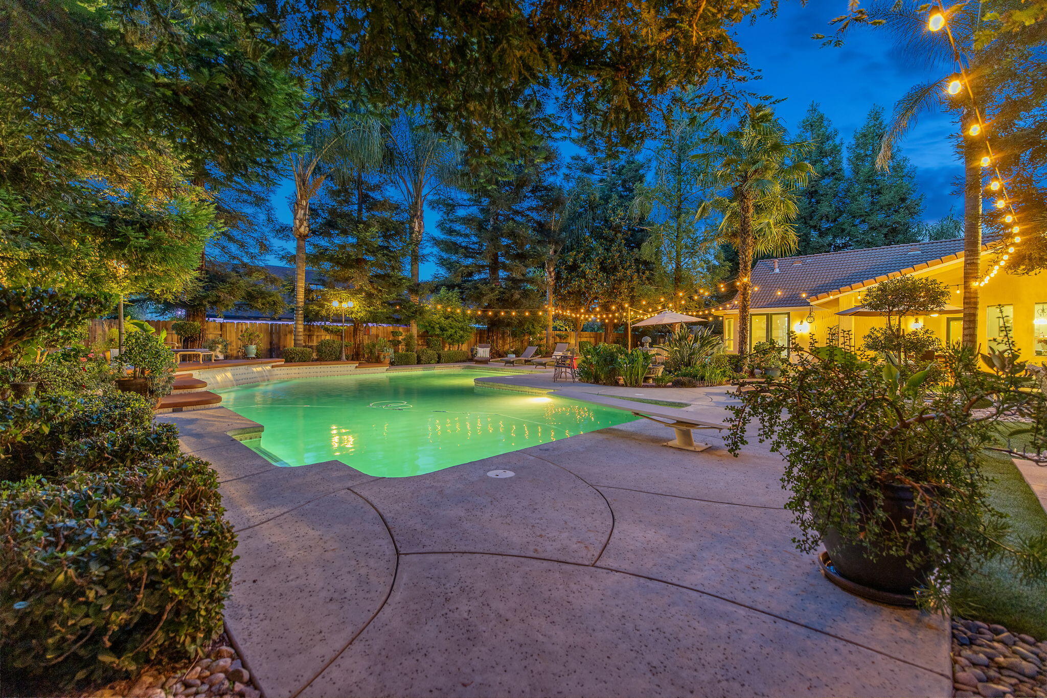 6614 W Vassar Ave, Visalia, CA 93277