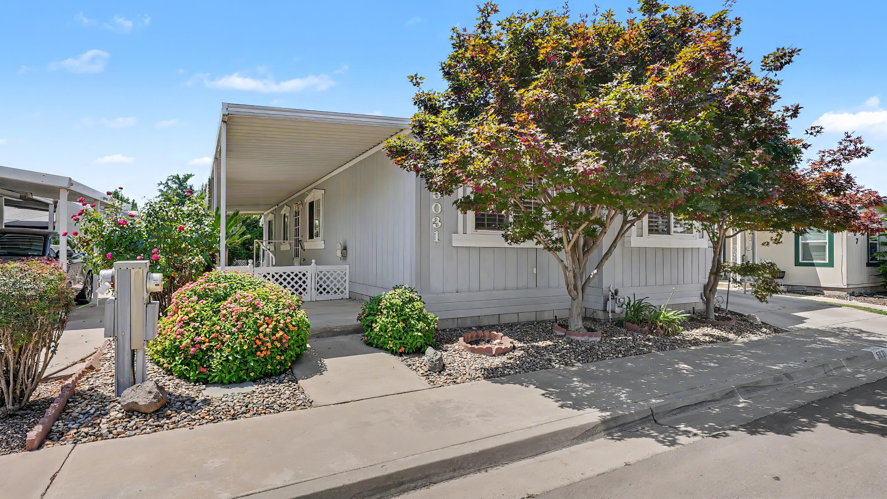 5031 W La Vida Ave ##95, Visalia, CA 93277