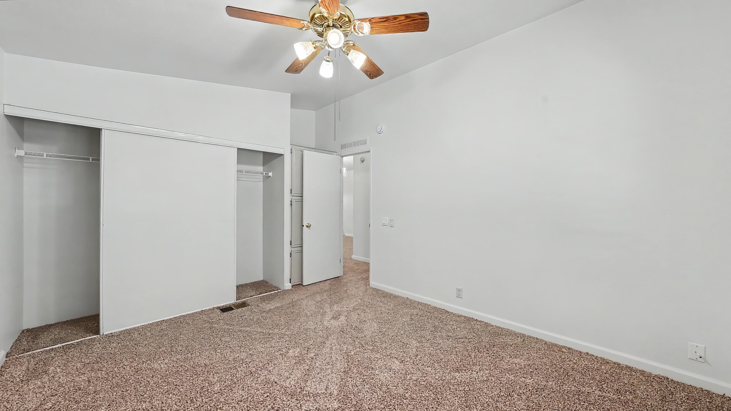 5031 W La Vida Ave ##95, Visalia, CA 93277