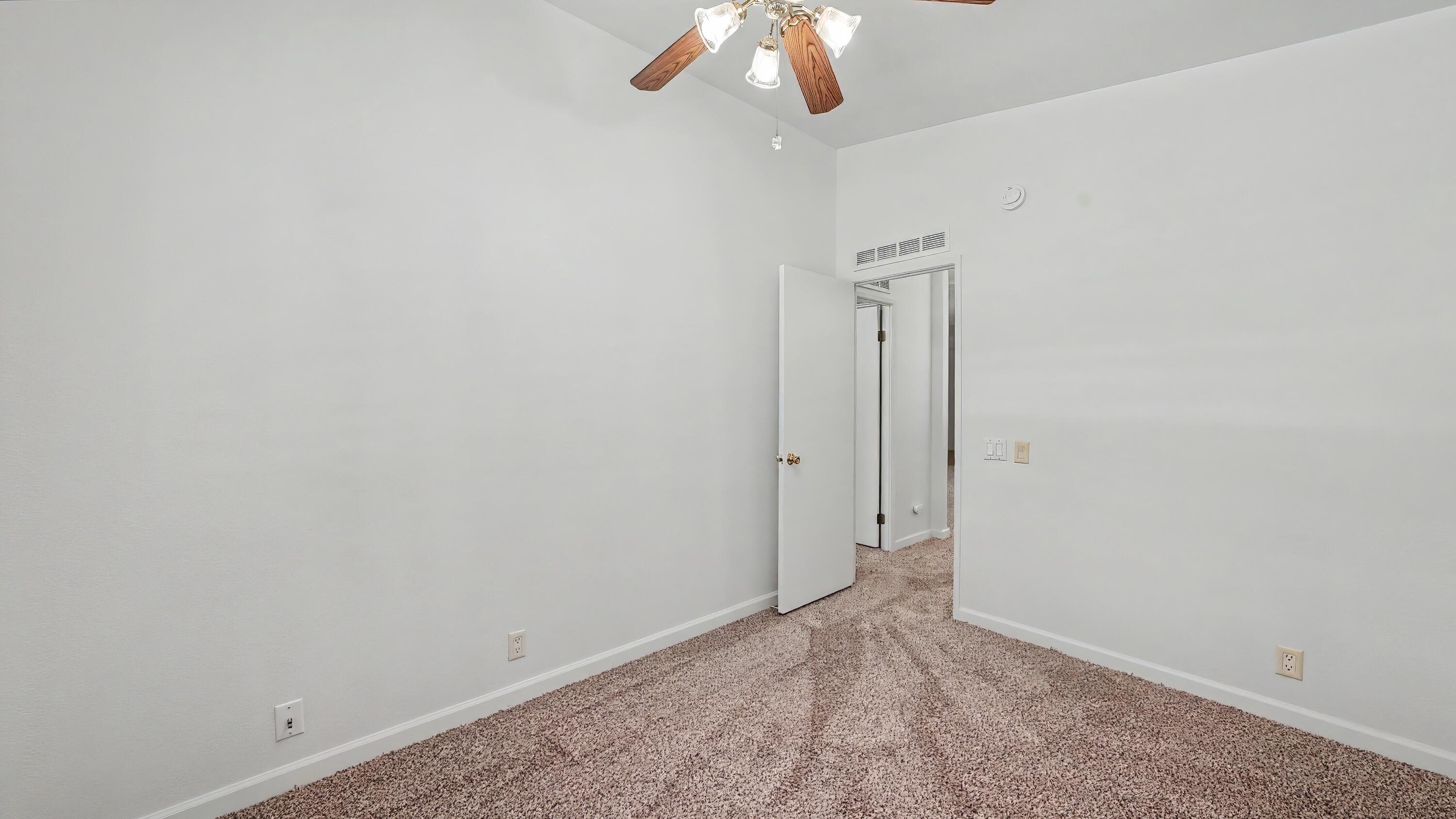 5031 W La Vida Ave ##95, Visalia, CA 93277
