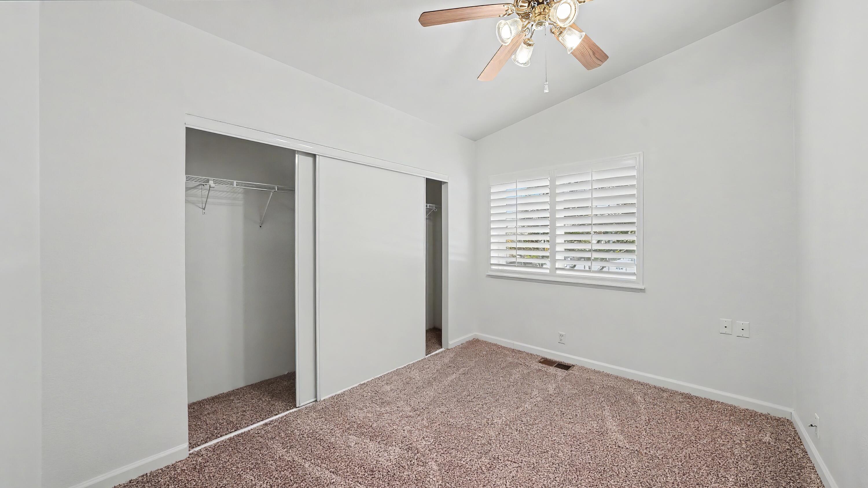 5031 W La Vida Ave ##95, Visalia, CA 93277