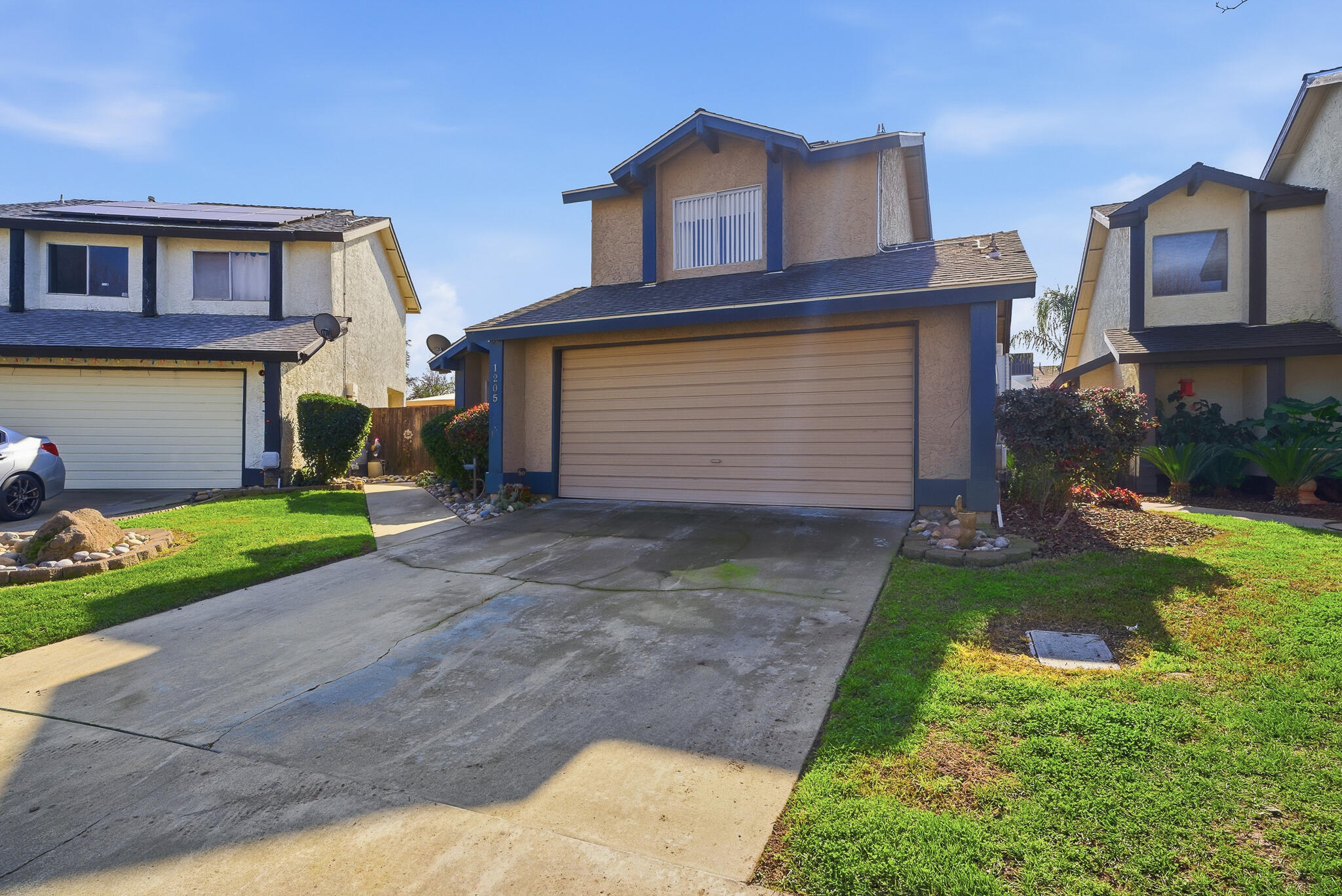 1205 E Ferguson Ave, Visalia, CA 93292