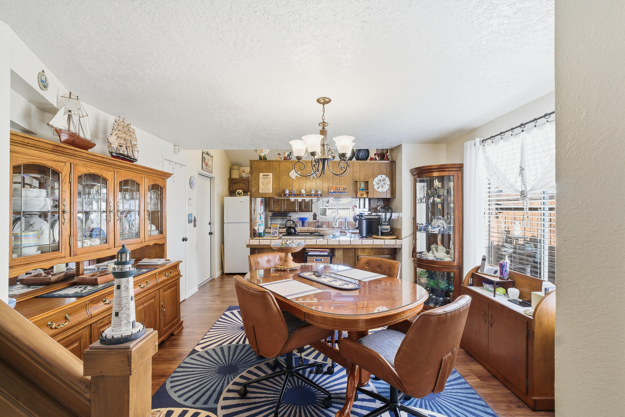 1205 E Ferguson Ave, Visalia, CA 93292