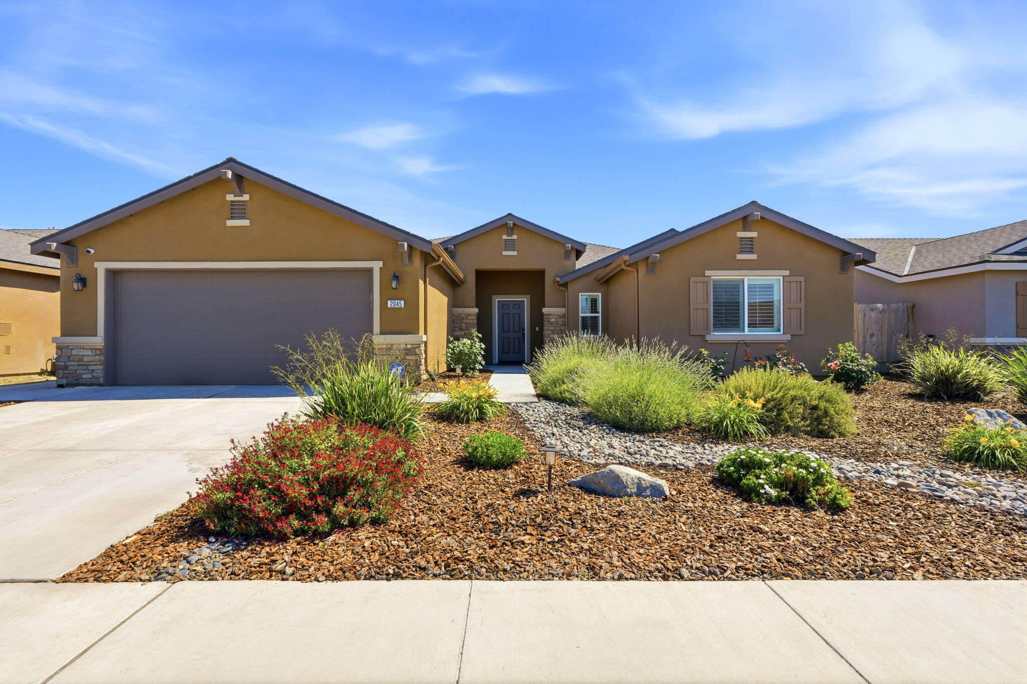 2045 W Chianti Way, Hanford, CA 93230