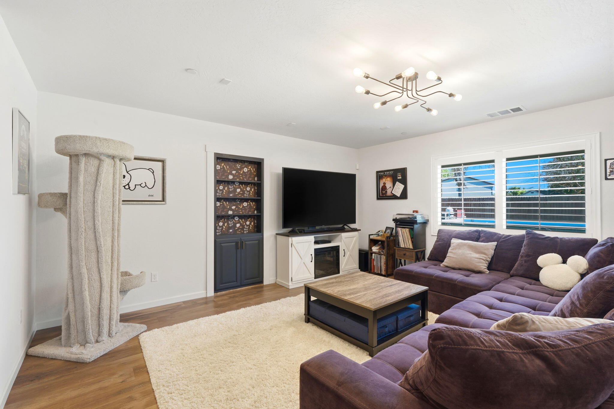 2045 W Chianti Way, Hanford, CA 93230