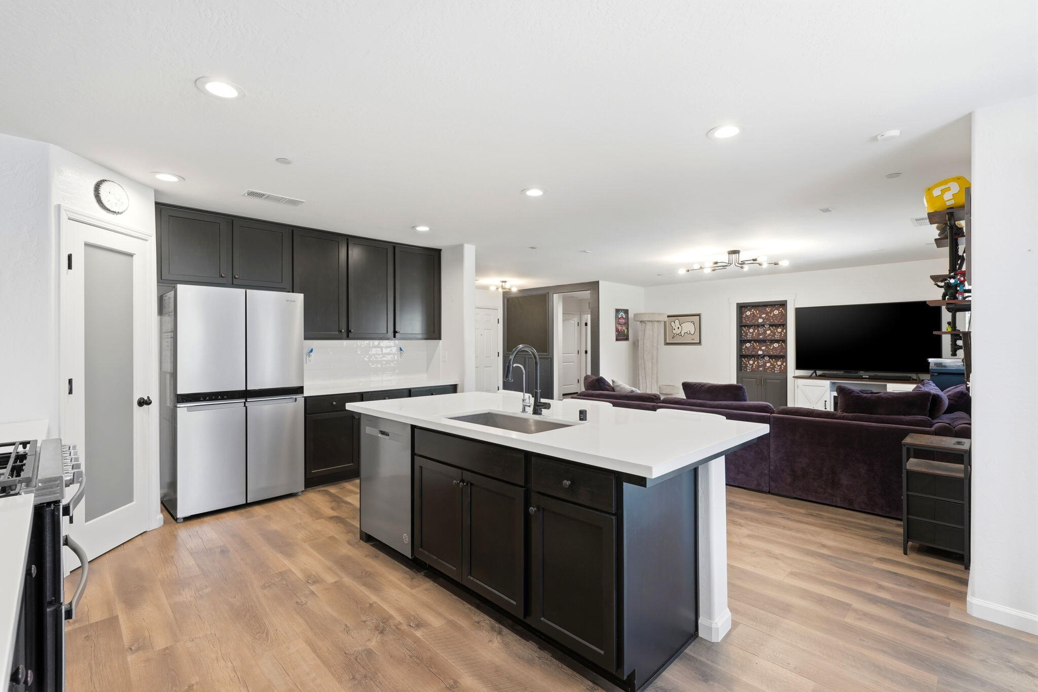2045 W Chianti Way, Hanford, CA 93230