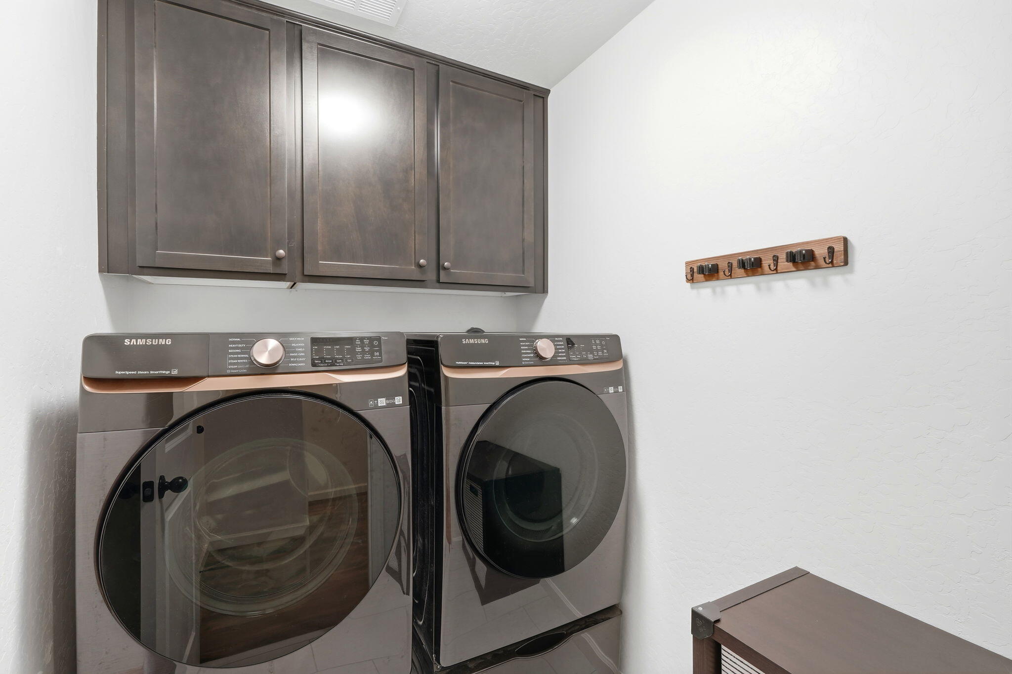 2045 W Chianti Way, Hanford, CA 93230