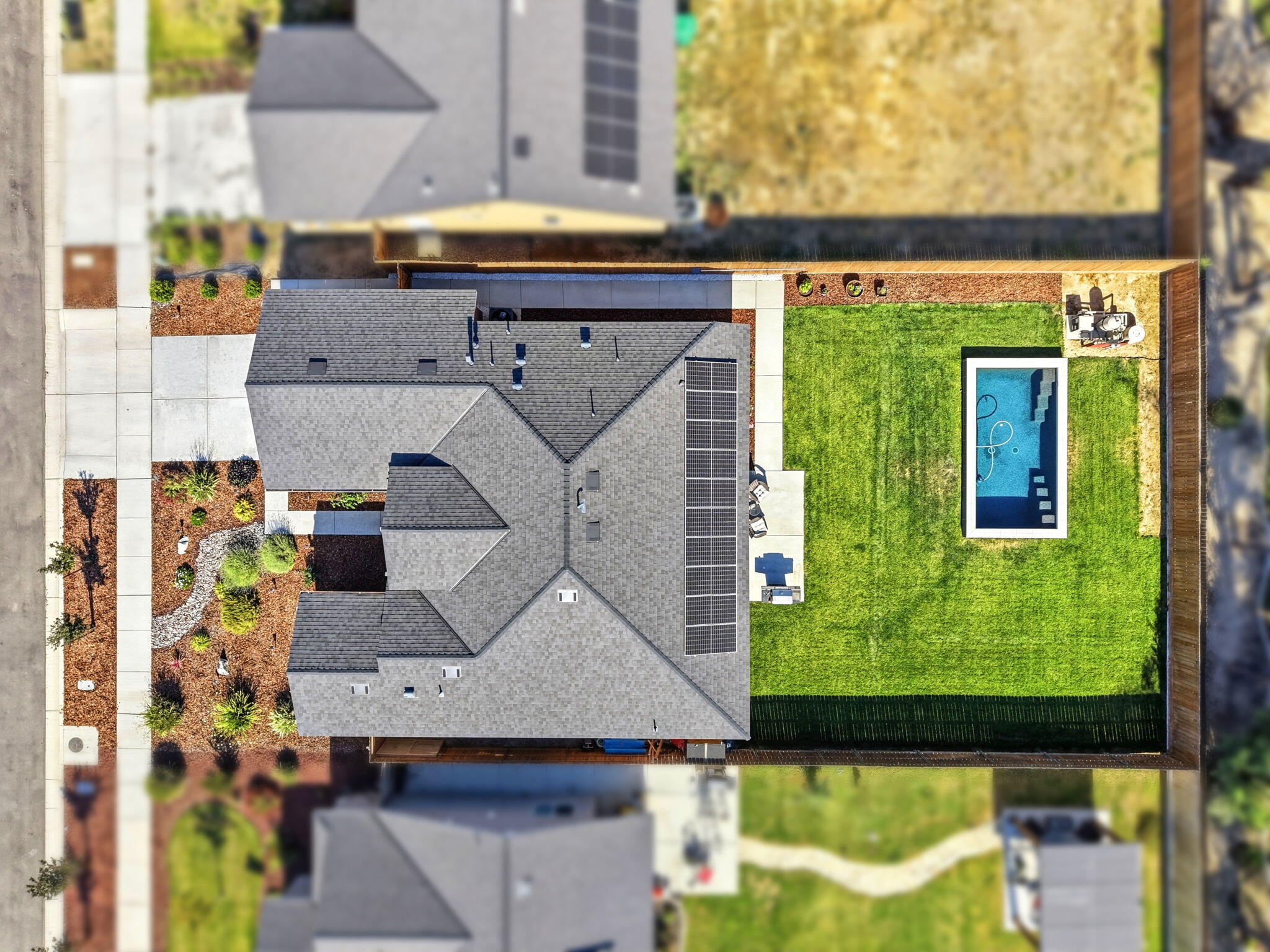 2045 W Chianti Way, Hanford, CA 93230