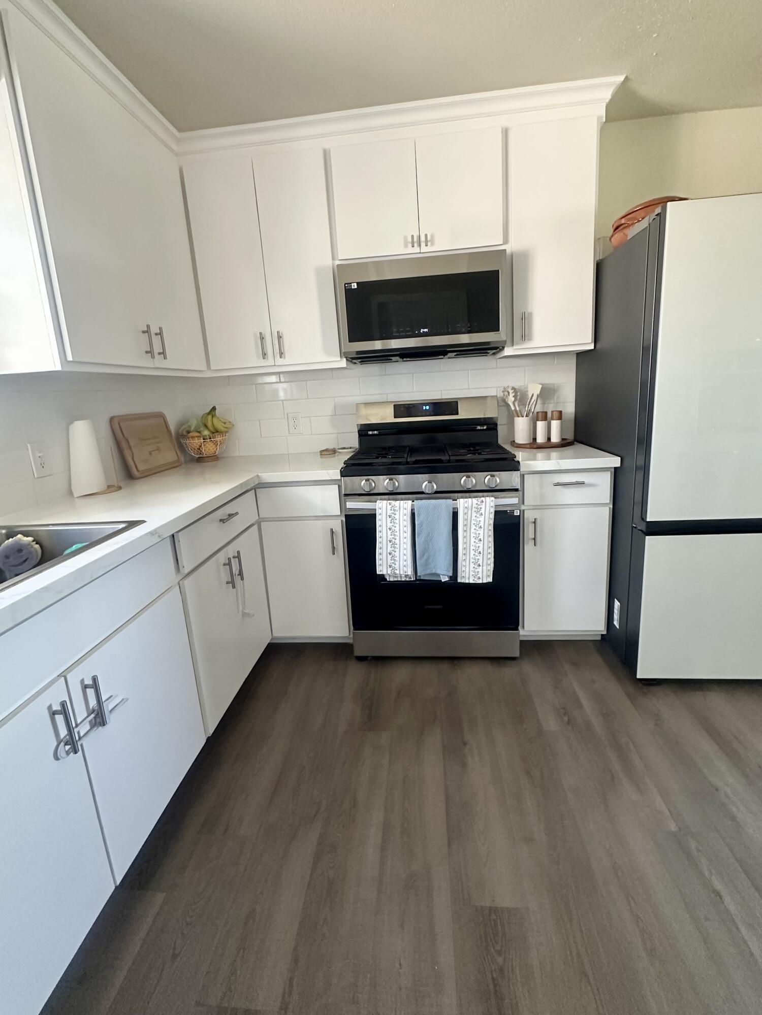 1410 Mulberry Ln, Lemoore, CA 93245