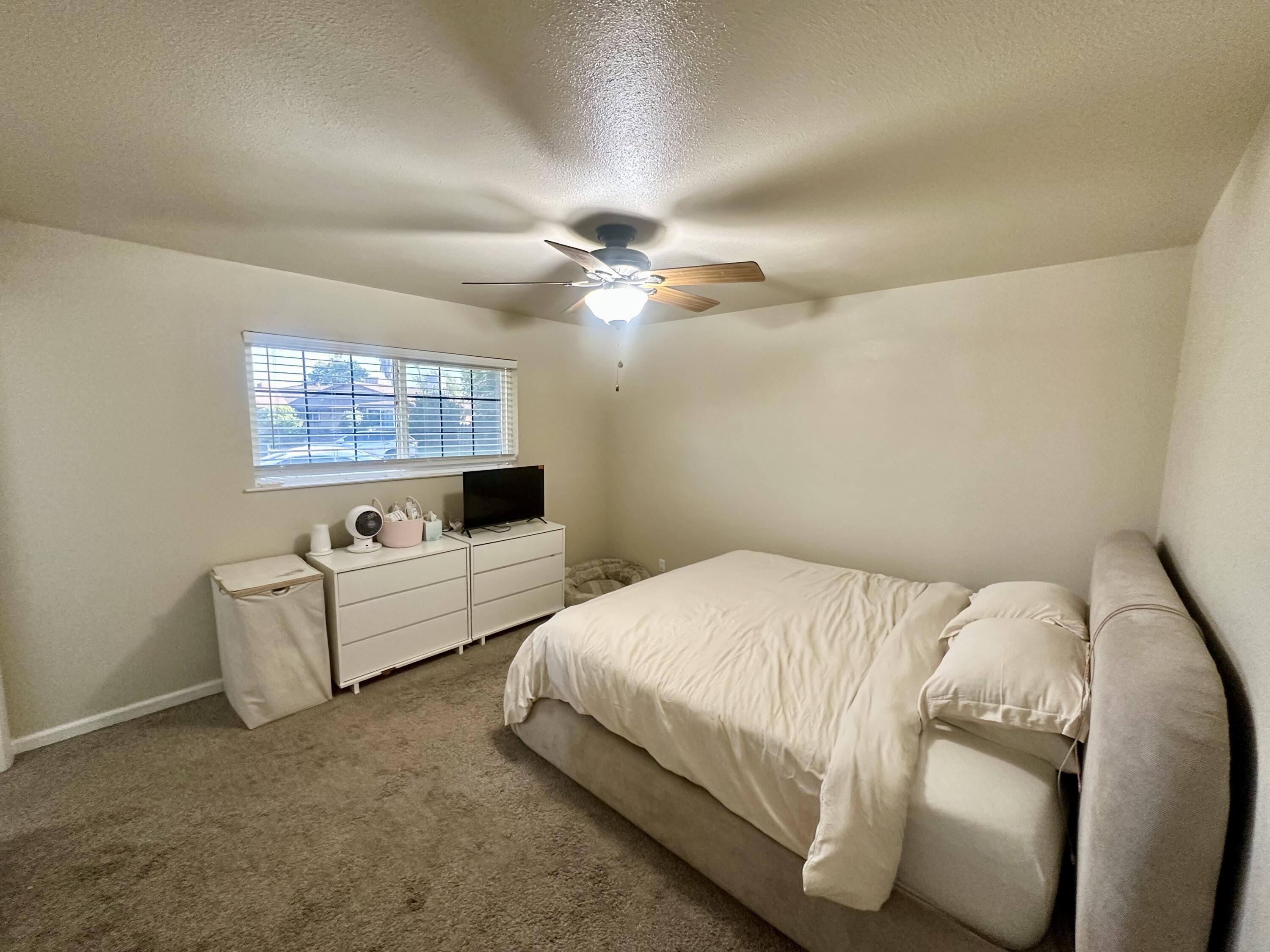1410 Mulberry Ln, Lemoore, CA 93245