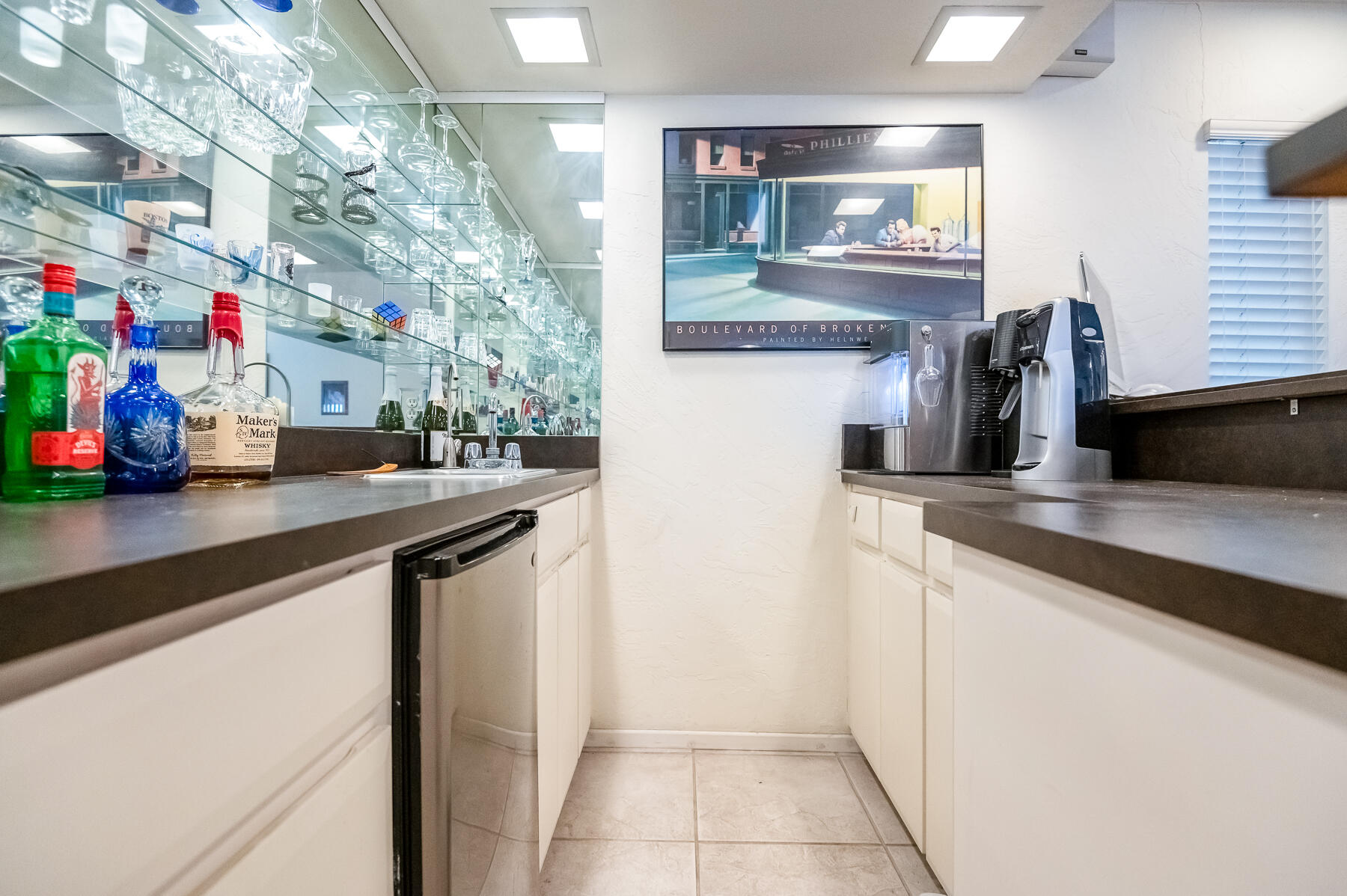 1546 S Wellsley St, Visalia, CA 93277