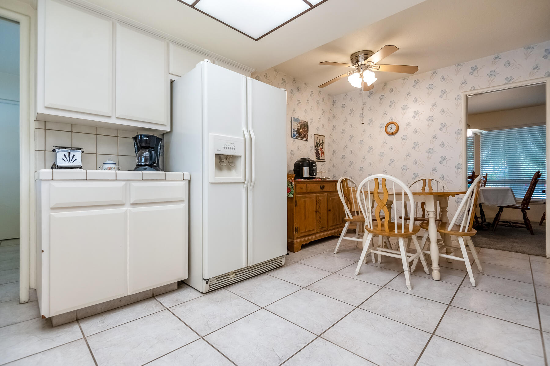 1546 S Wellsley St, Visalia, CA 93277
