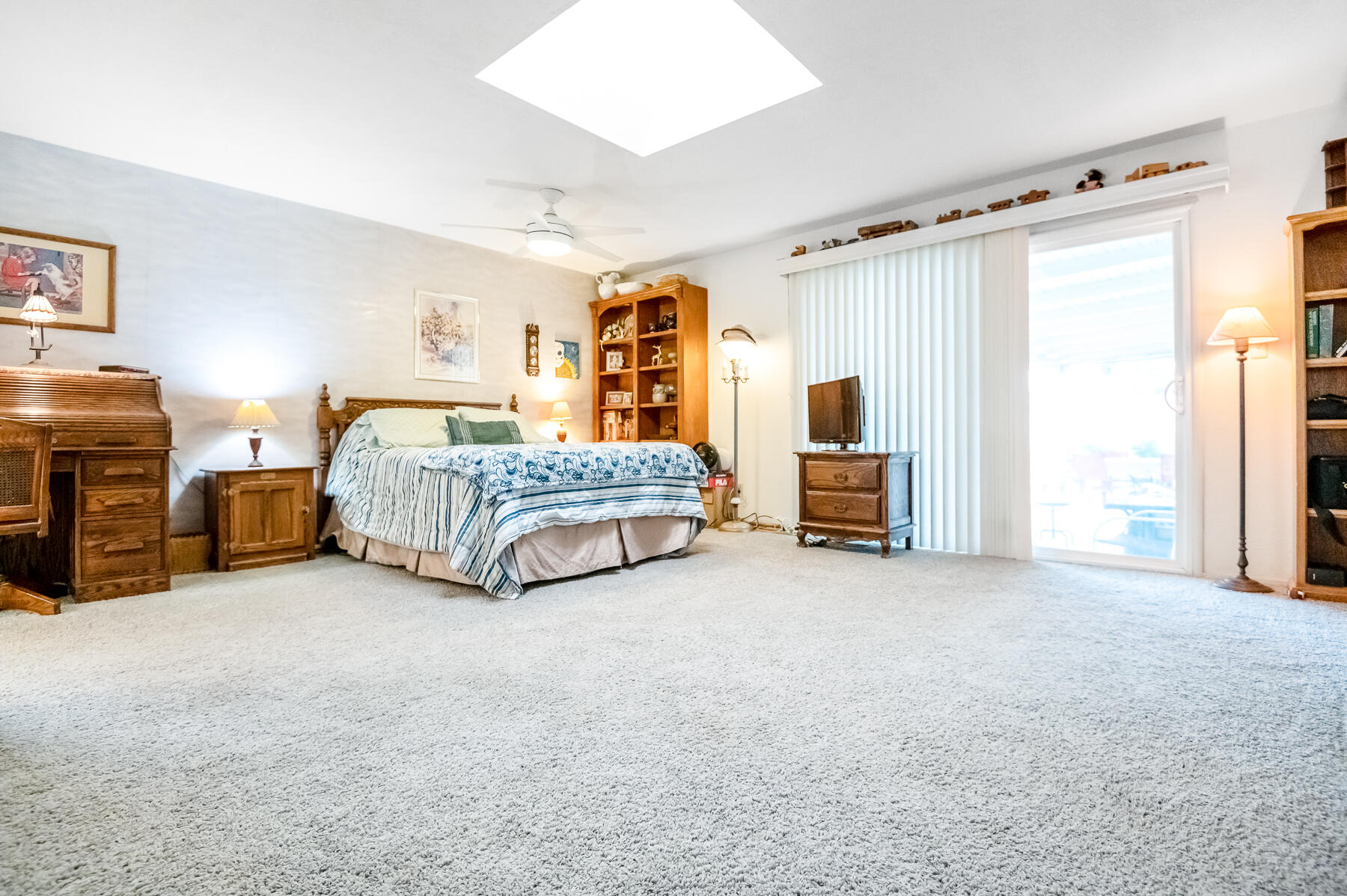 1546 S Wellsley St, Visalia, CA 93277