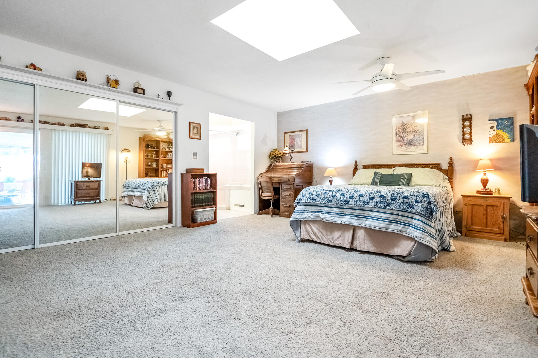 1546 S Wellsley St, Visalia, CA 93277