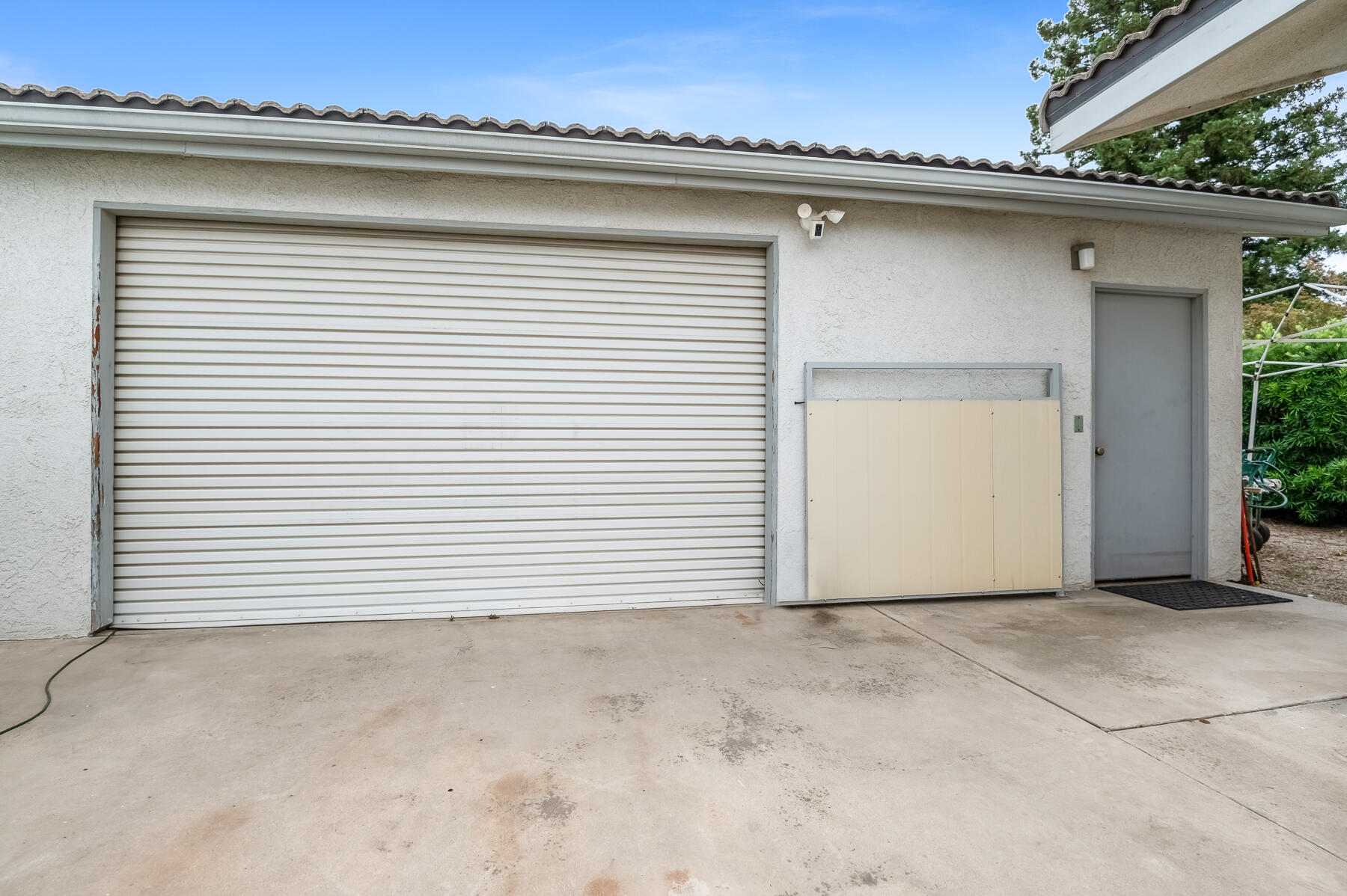 1546 S Wellsley St, Visalia, CA 93277