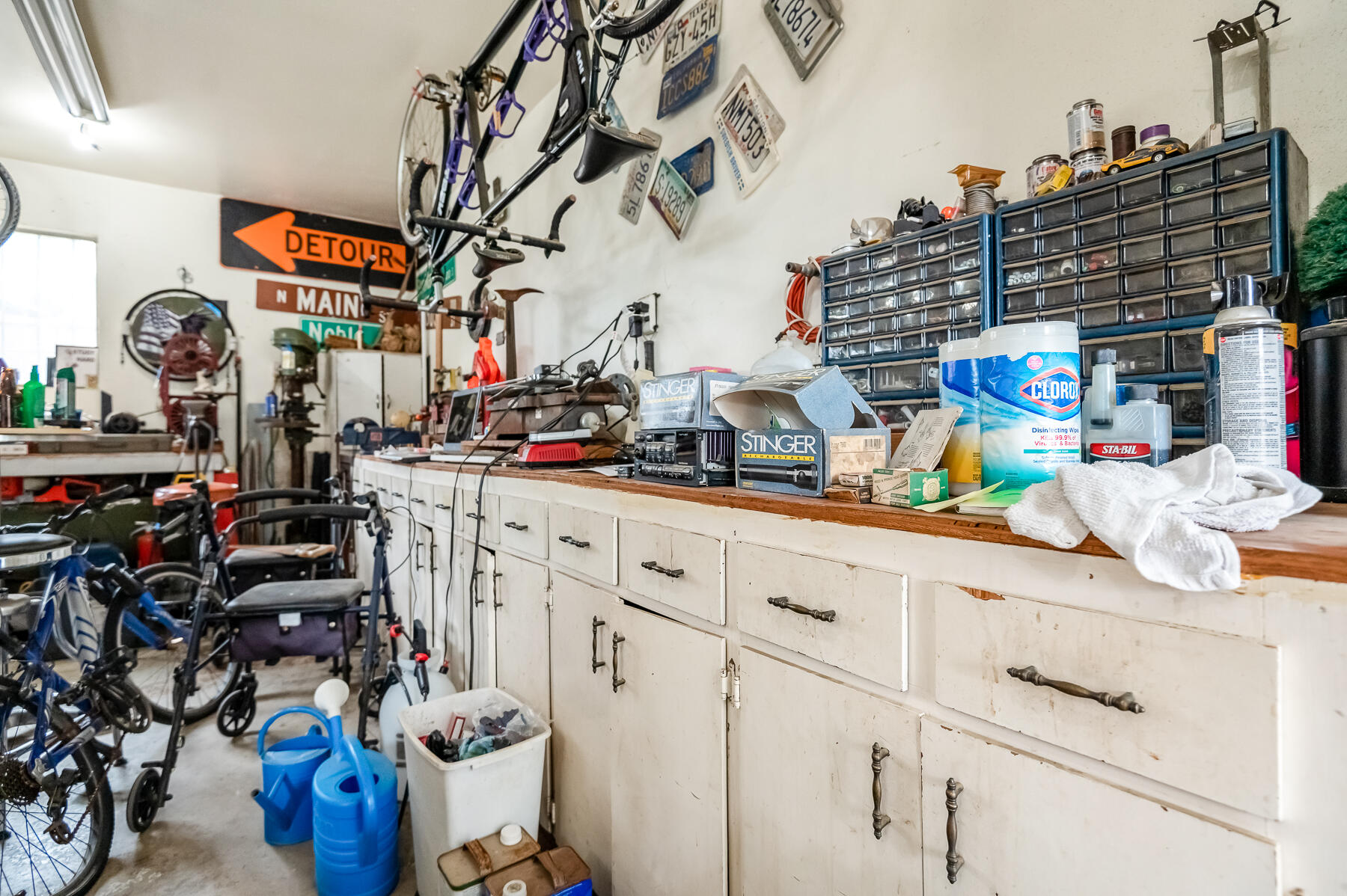 1546 S Wellsley St, Visalia, CA 93277