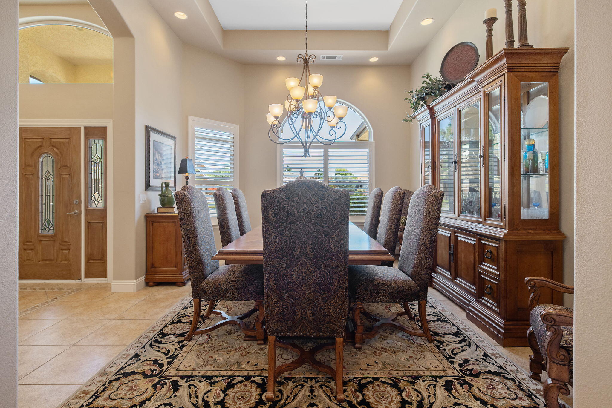 760 Saint James Ct, Exeter, CA 93221
