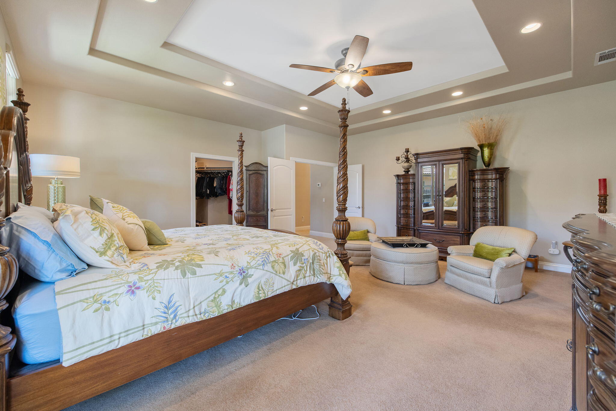 760 Saint James Ct, Exeter, CA 93221