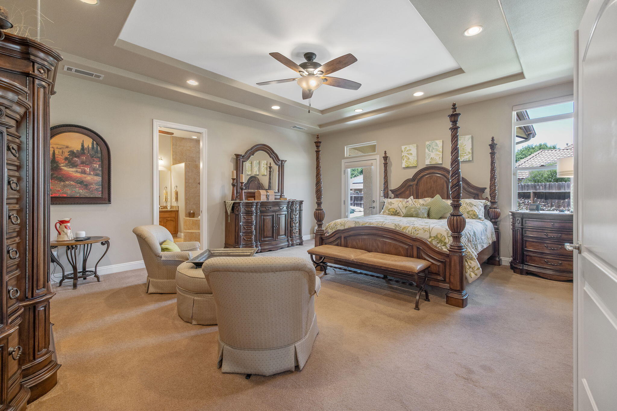 760 Saint James Ct, Exeter, CA 93221