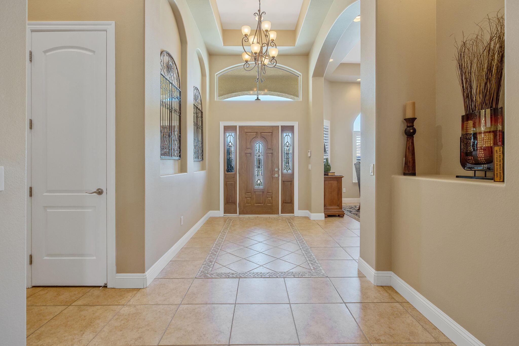 760 Saint James Ct, Exeter, CA 93221