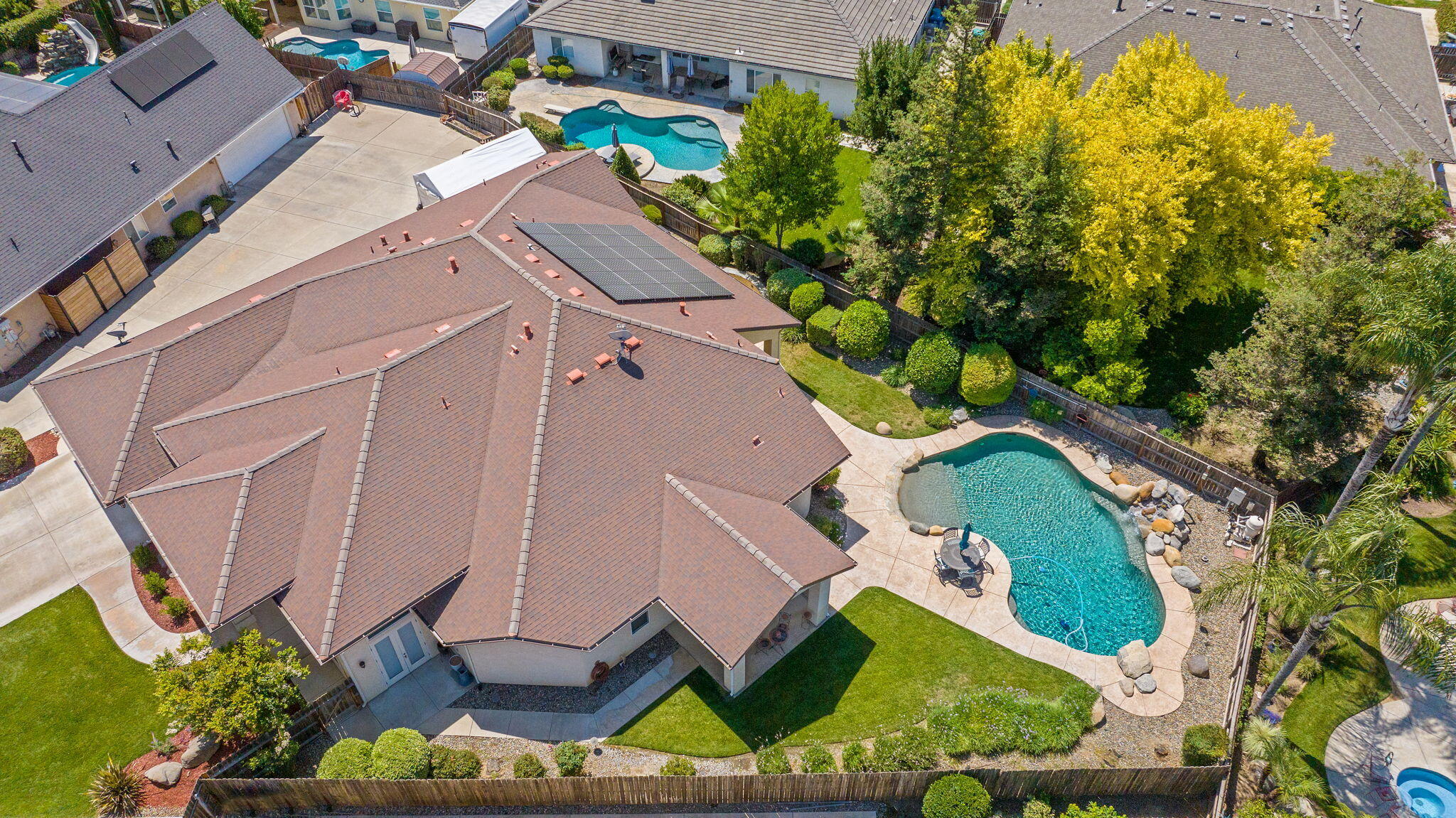 760 Saint James Ct, Exeter, CA 93221