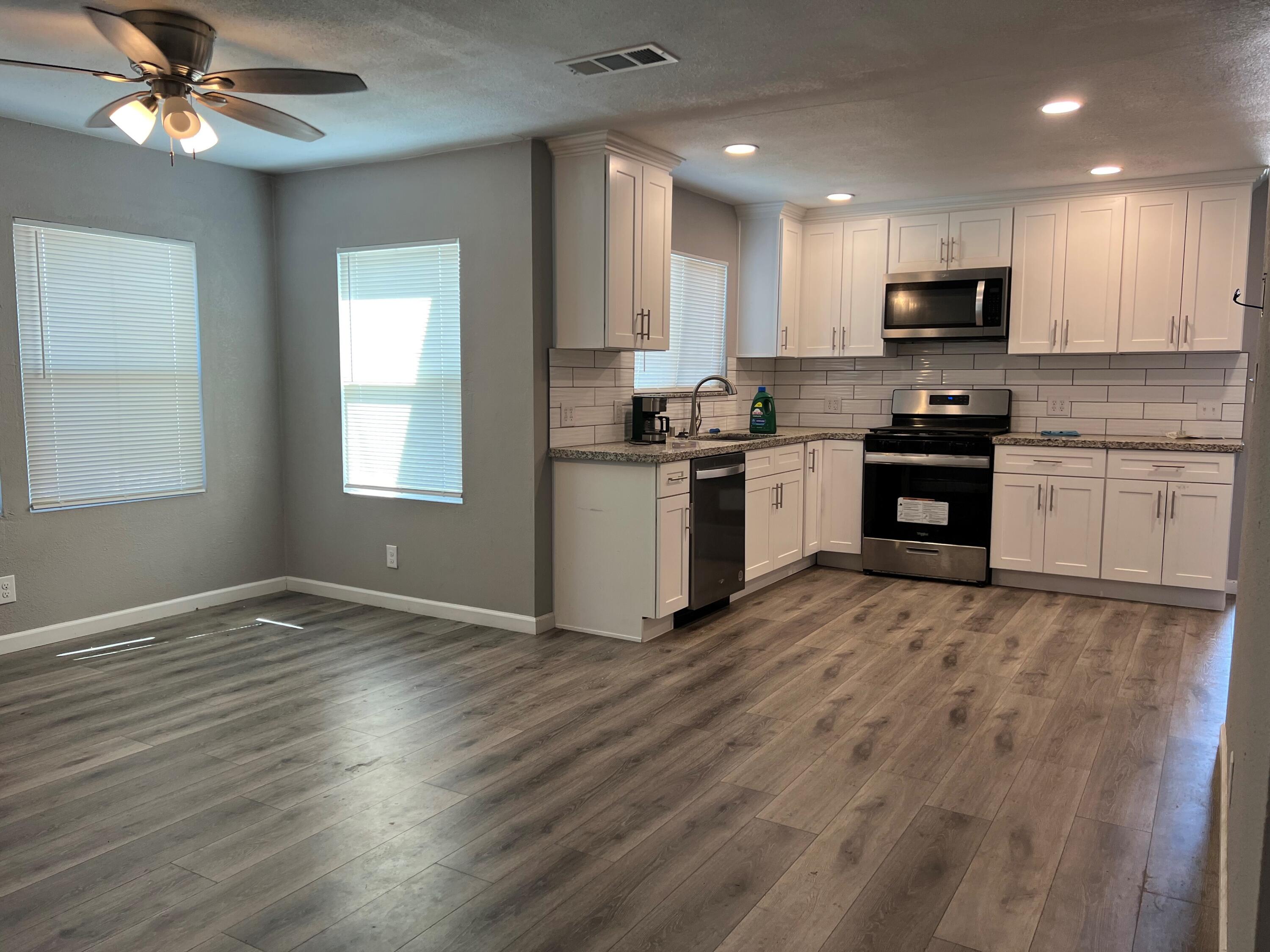 1679 S O St, Tulare, CA 93274
