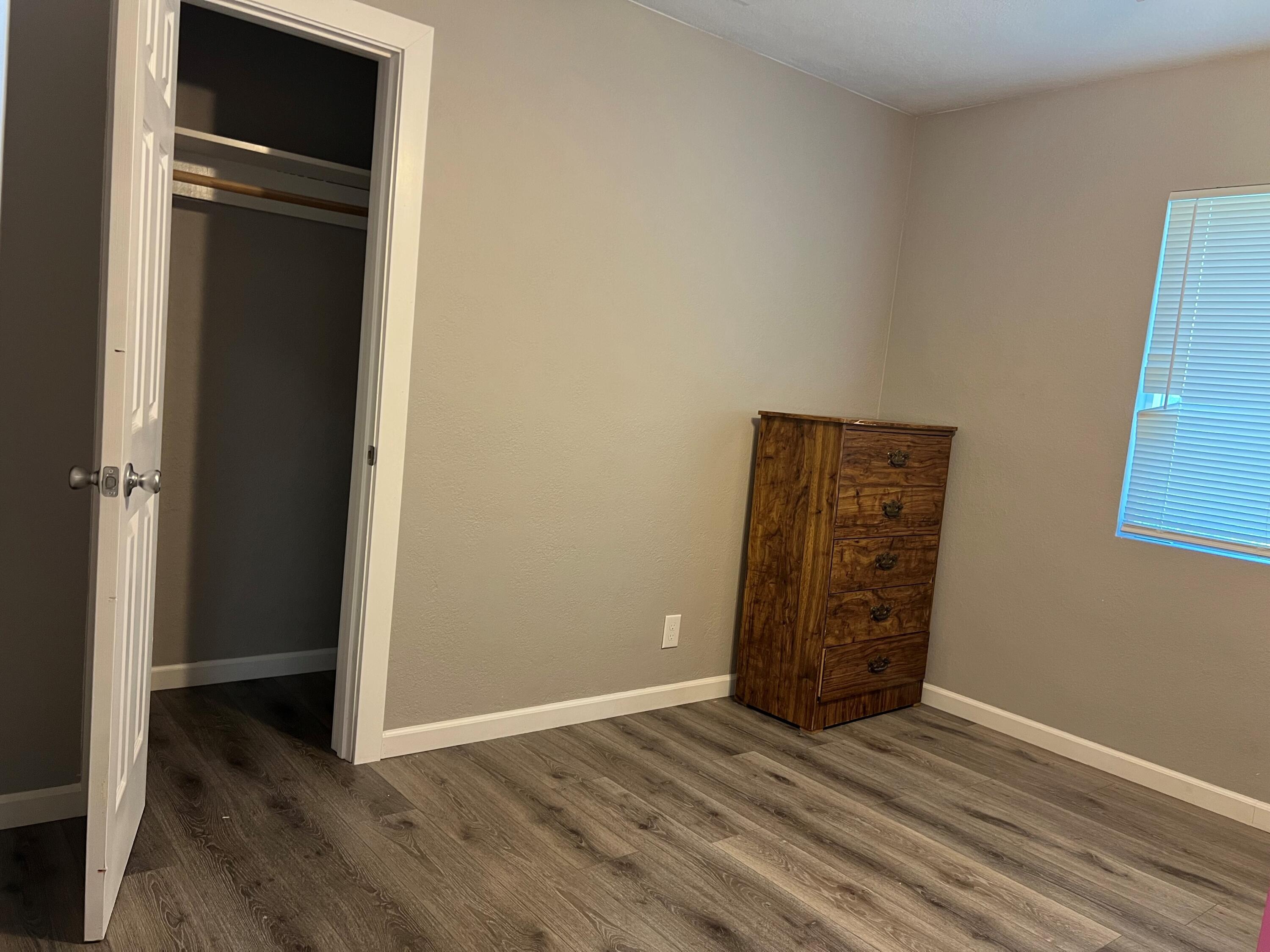 1679 S O St, Tulare, CA 93274