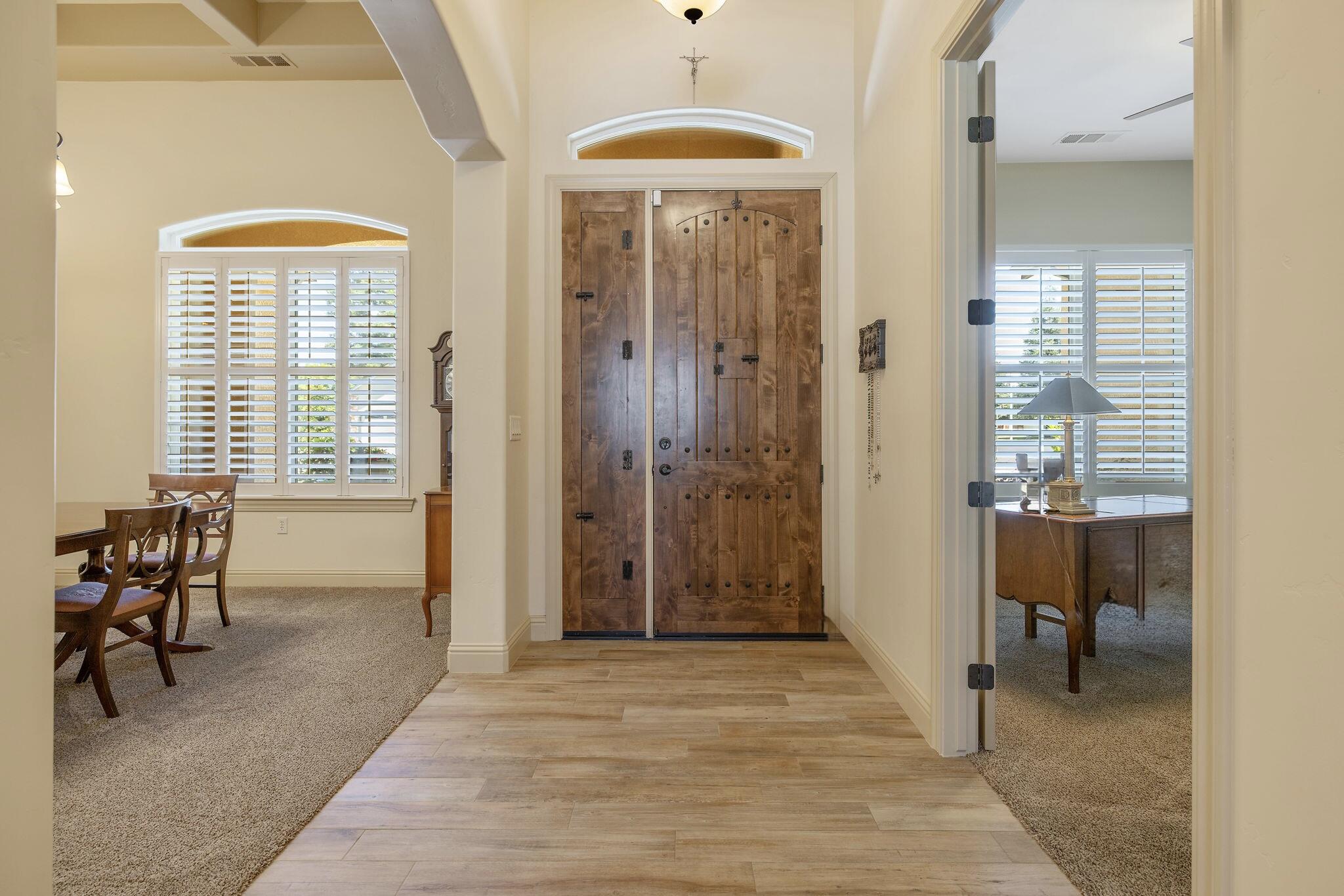 710 Olivewood Dr, Exeter, CA 93221